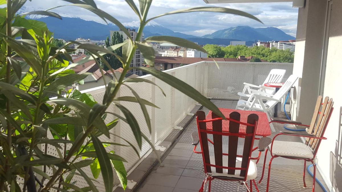 Apartment with Terrace photo 1
