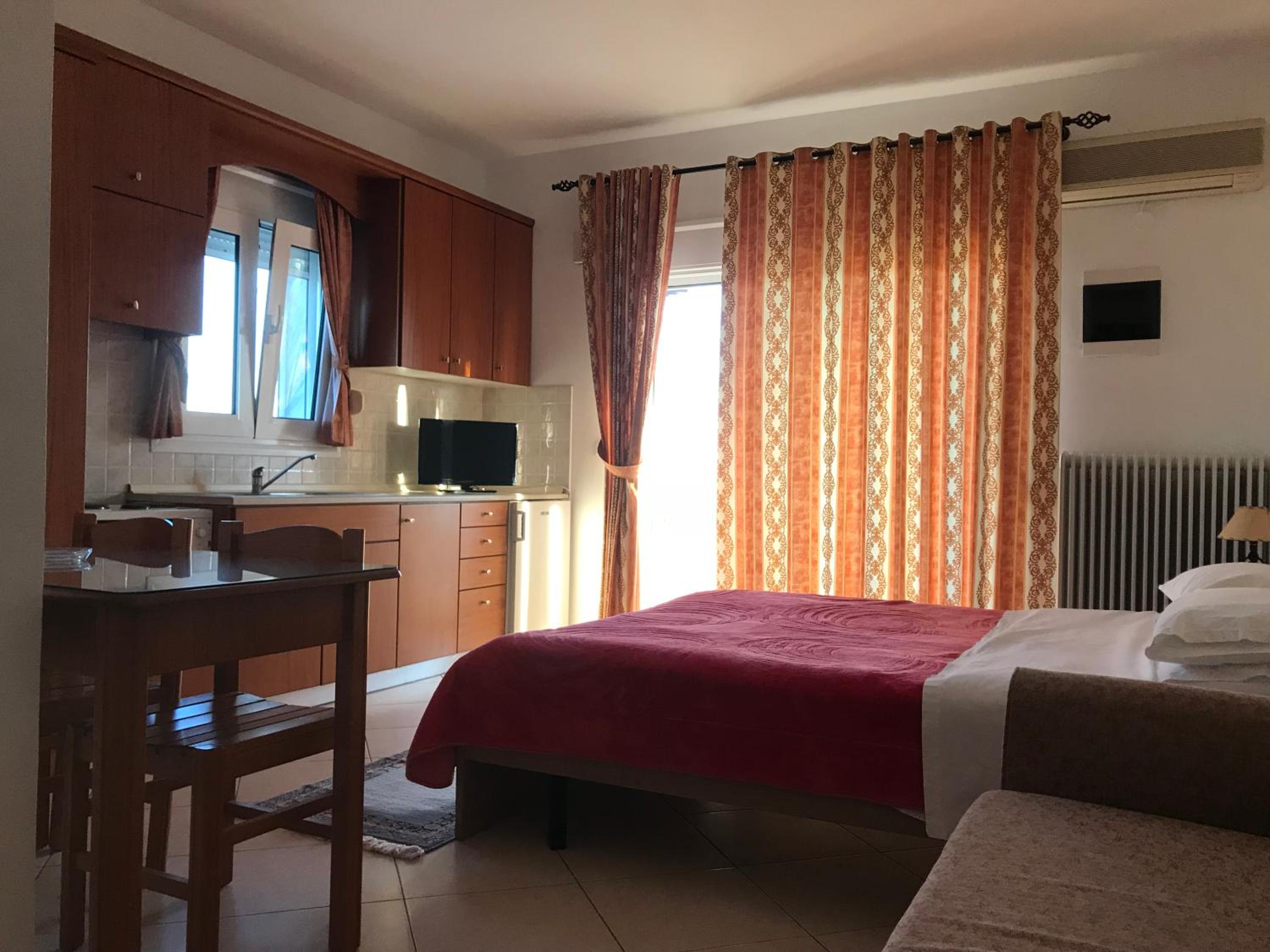 Deluxe Double or Twin Room with Sea View photo 1