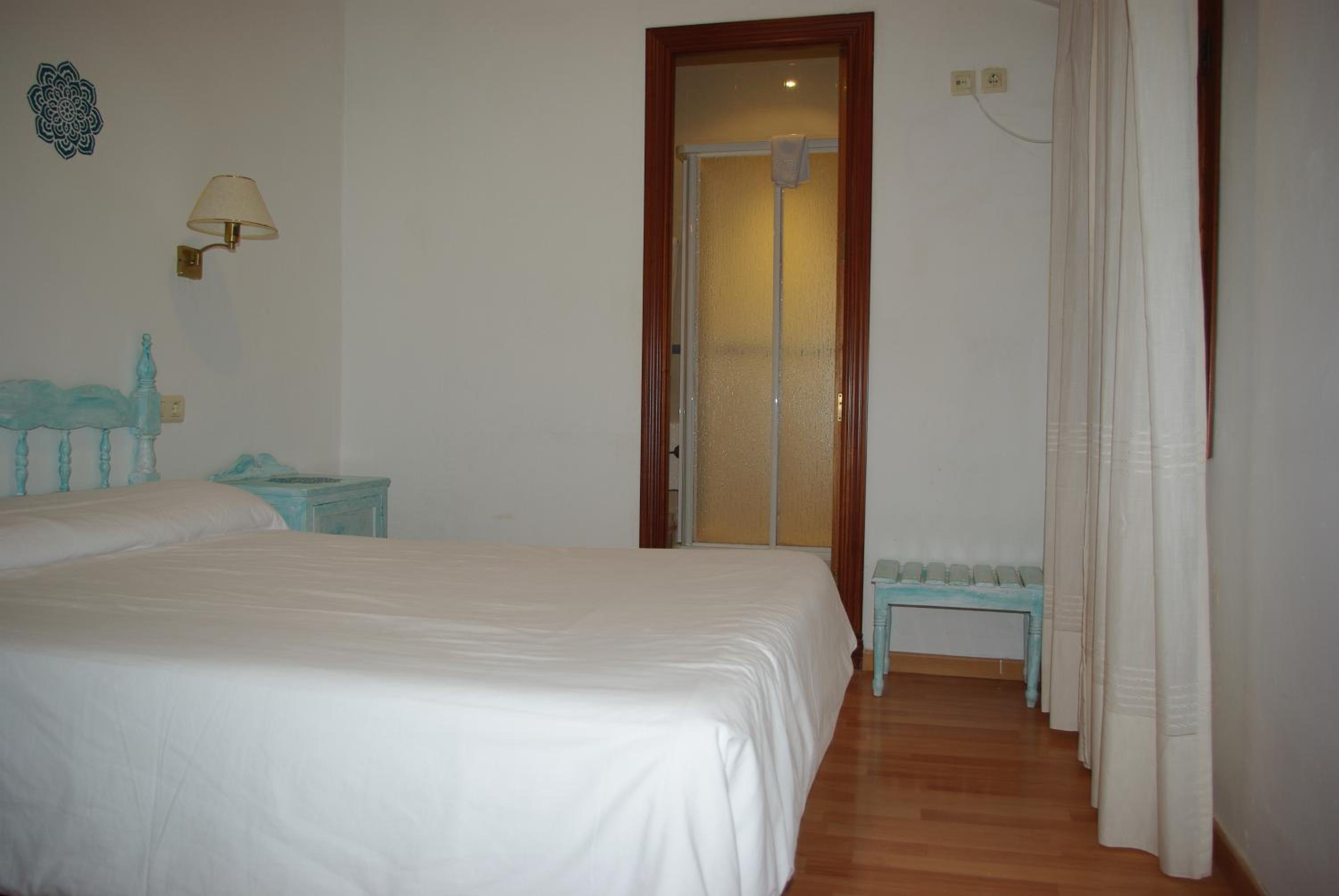 Economy Double Room - no mascotas photo 2
