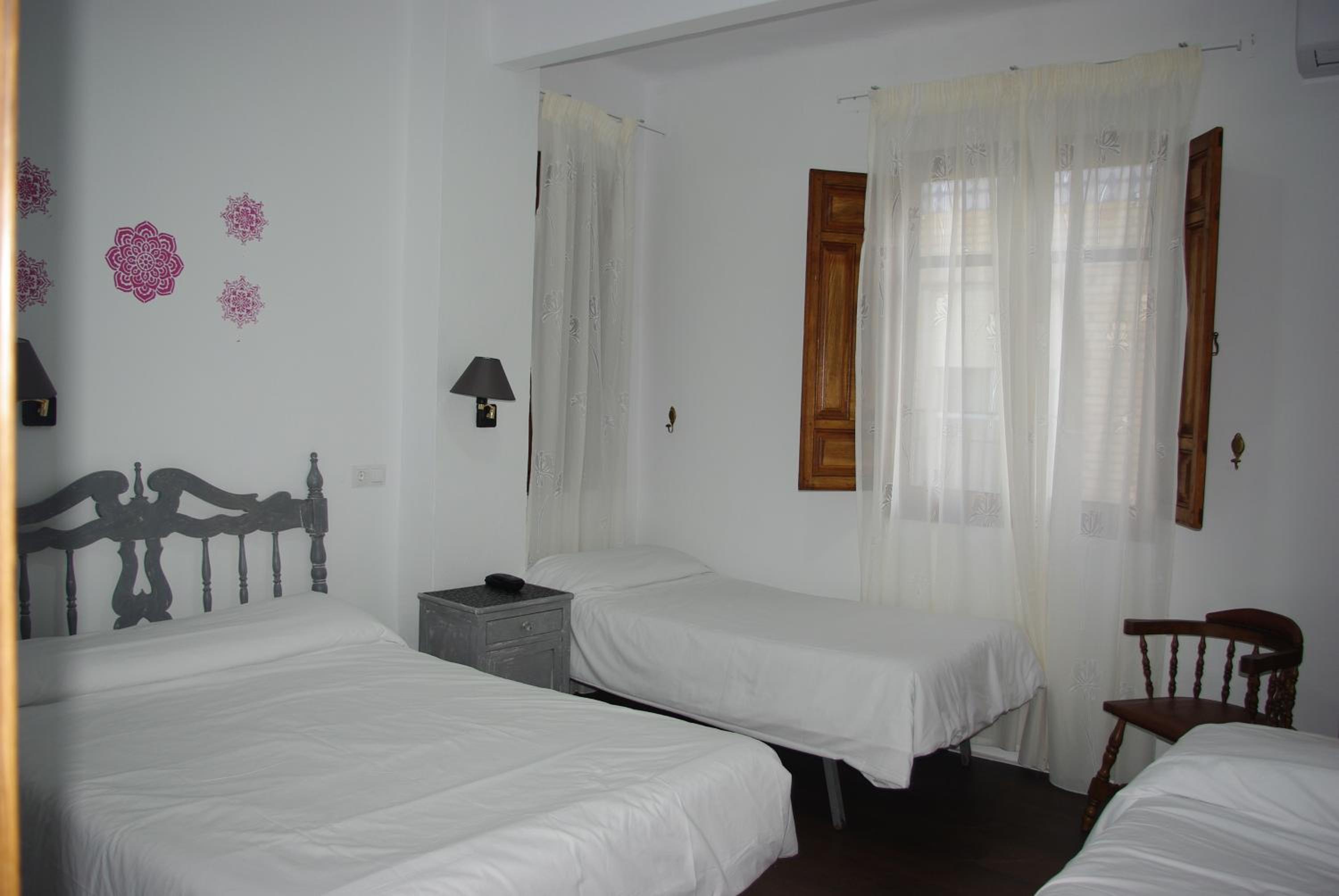 Quadruple Room - No pets photo 2