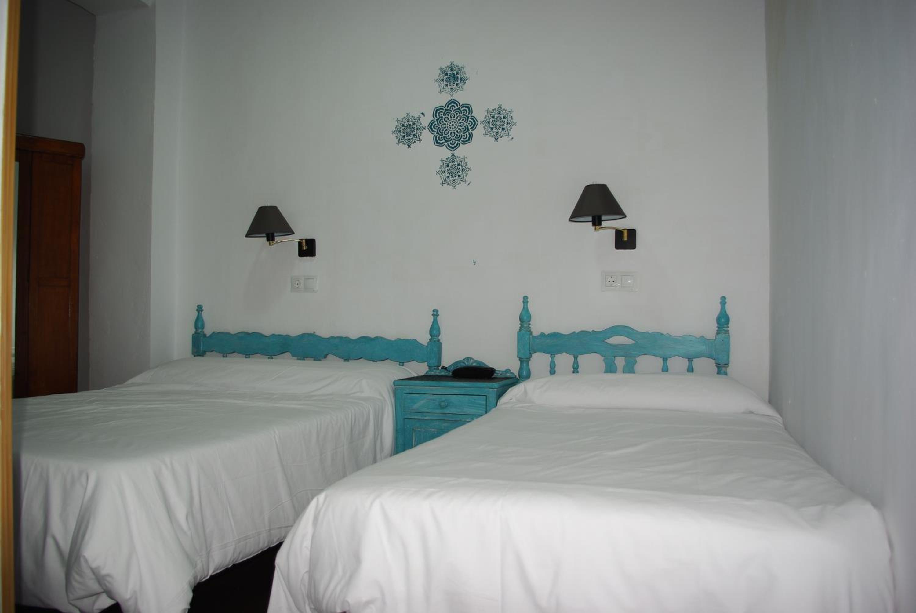 Triple Room - No pets photo 2