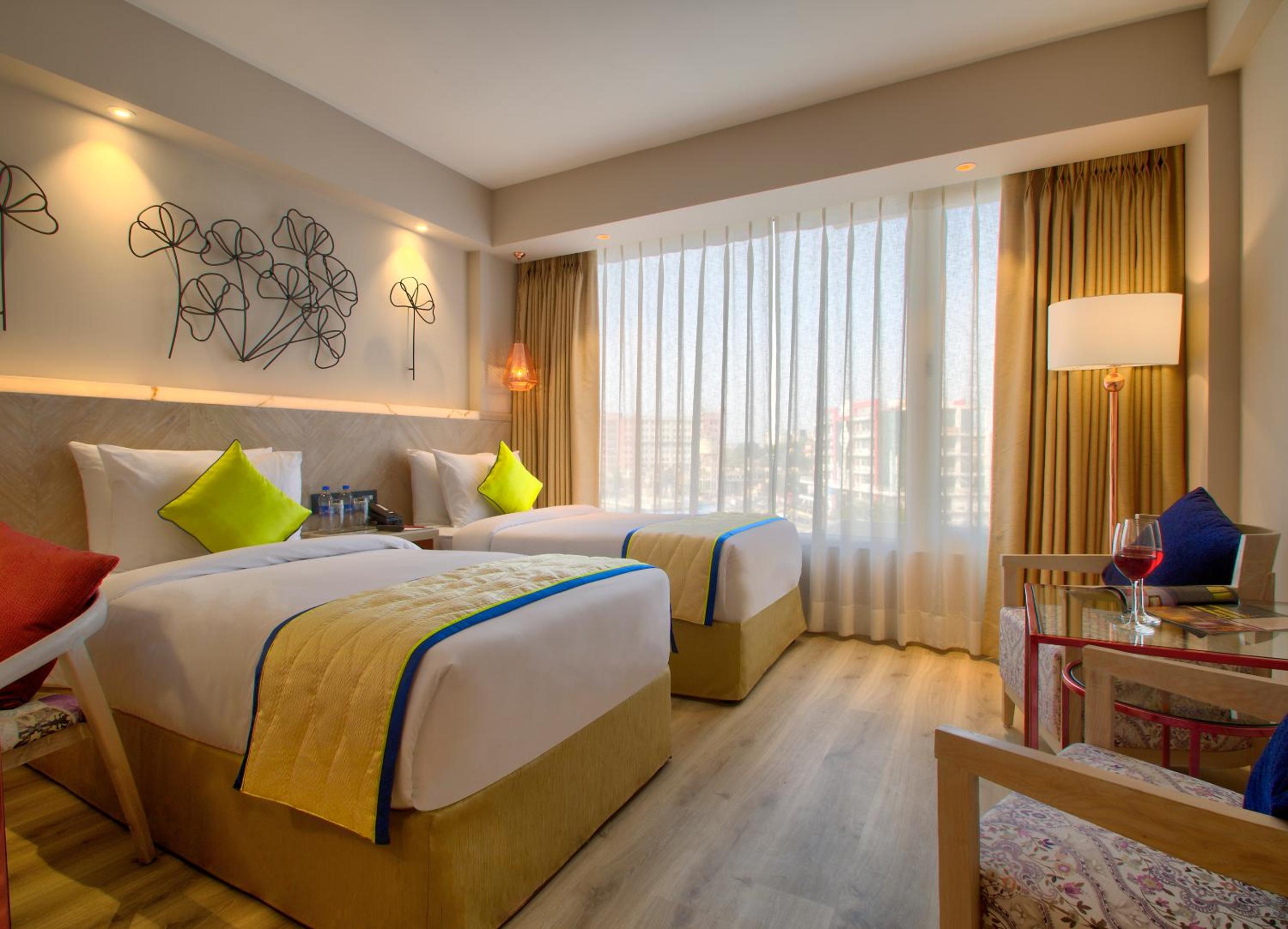 Deluxe Twin Room: Avail 20% discount on FNB, 1+1 Happy Hour from 1pm - 11pm on selected brands at Lattice Bar, Guaranteed Early Check-In upto 2 hours photo 1