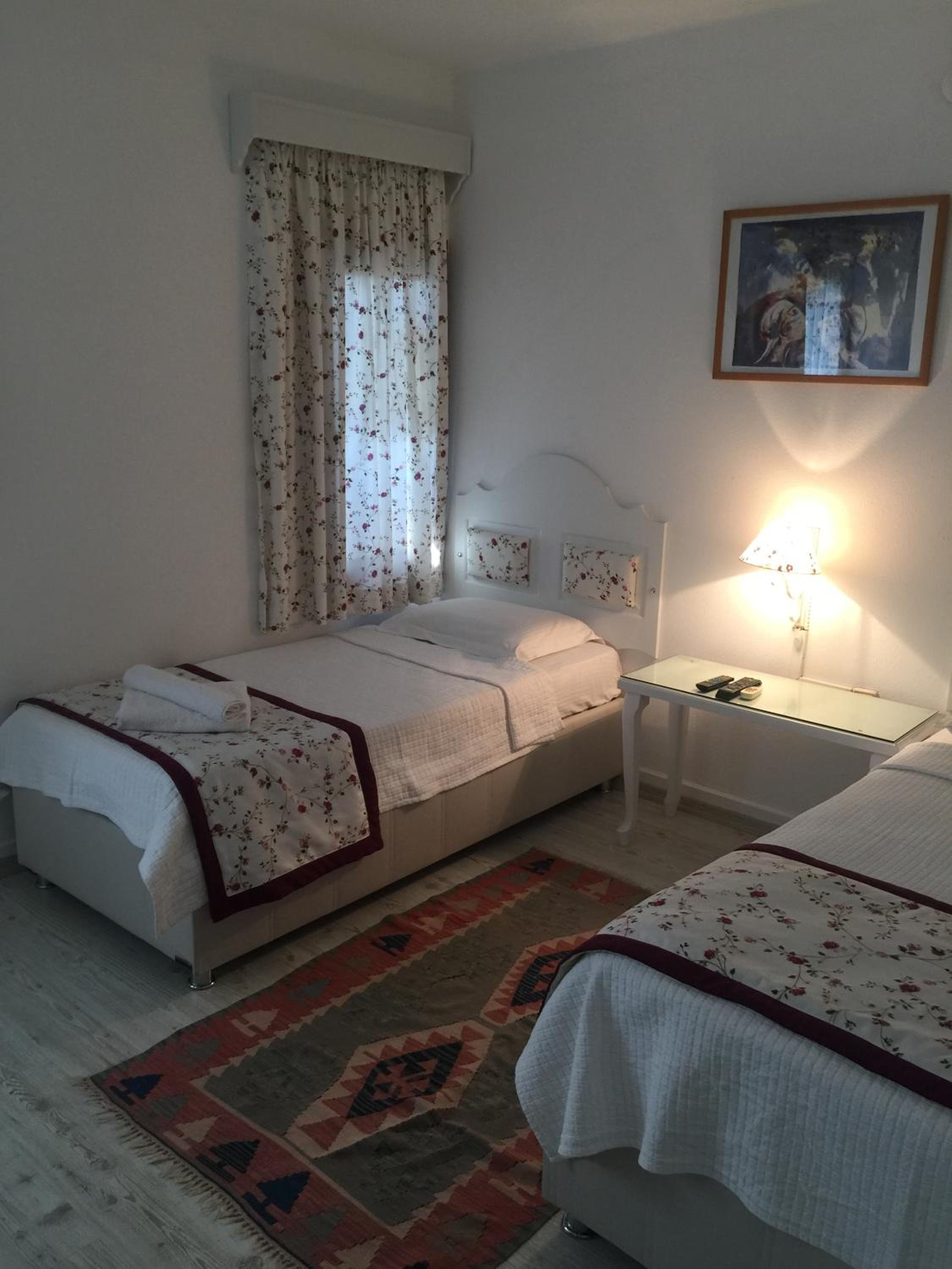 Standard Double Or Twin Room photo 2