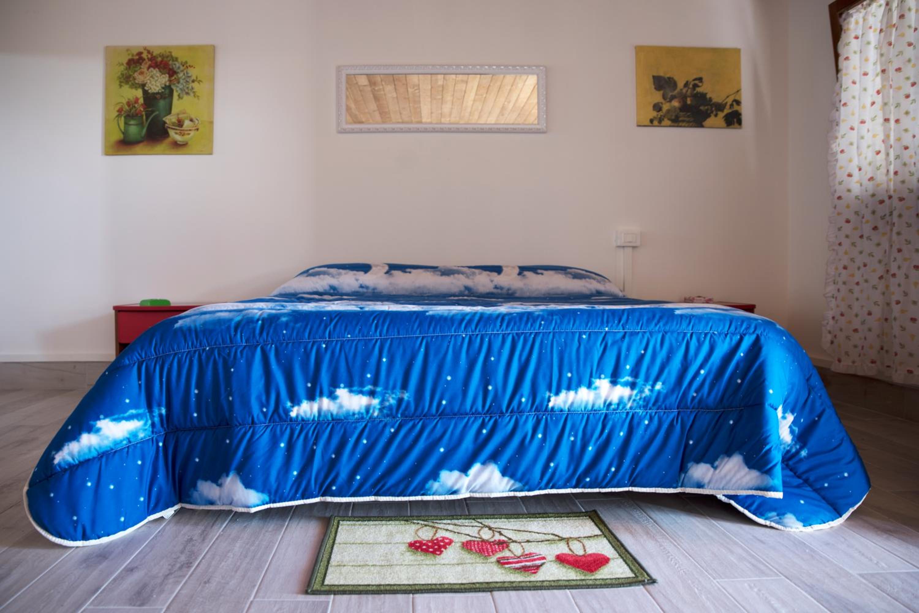 Deluxe King Room photo 1