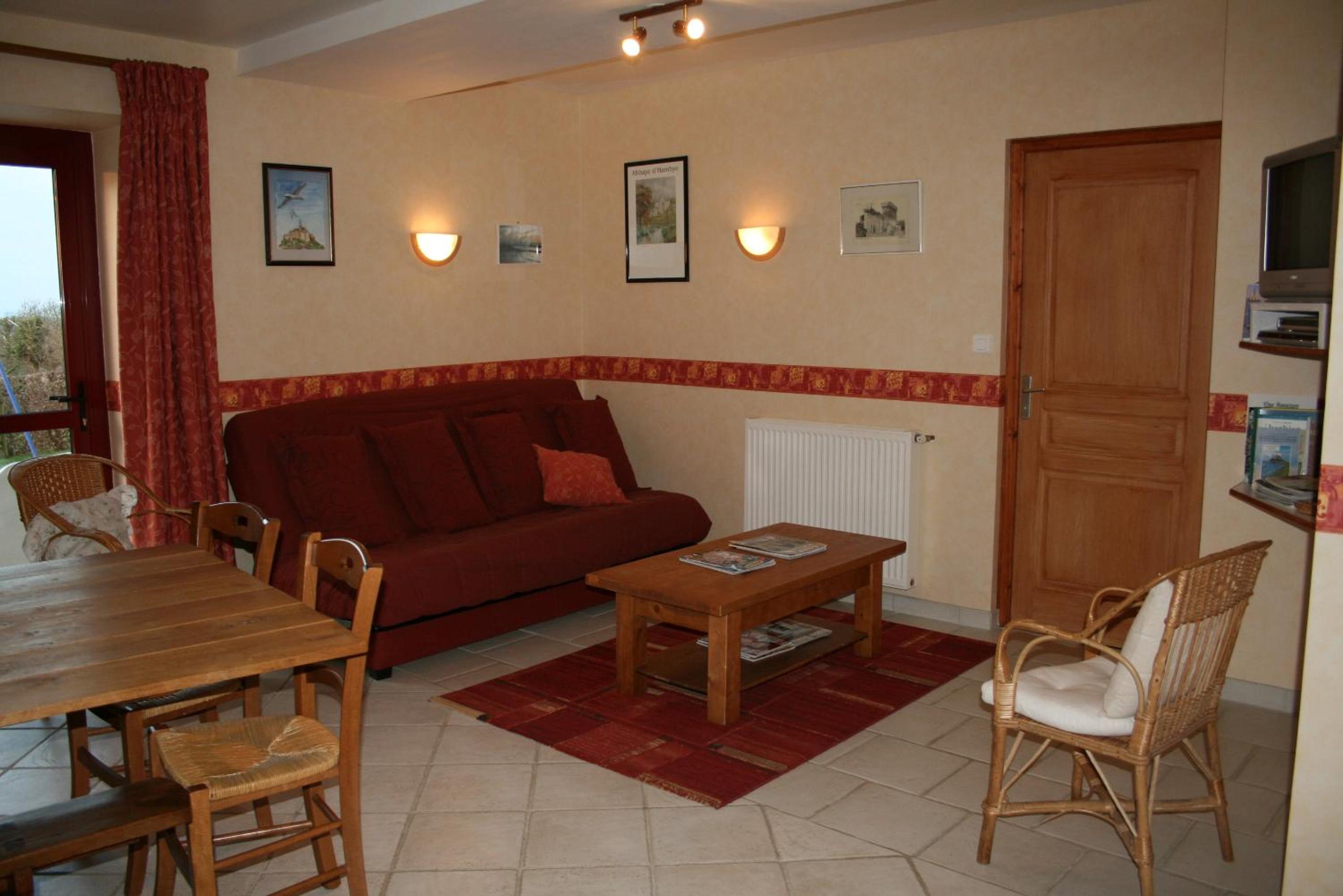 Cottage (11 Adults) photo 3
