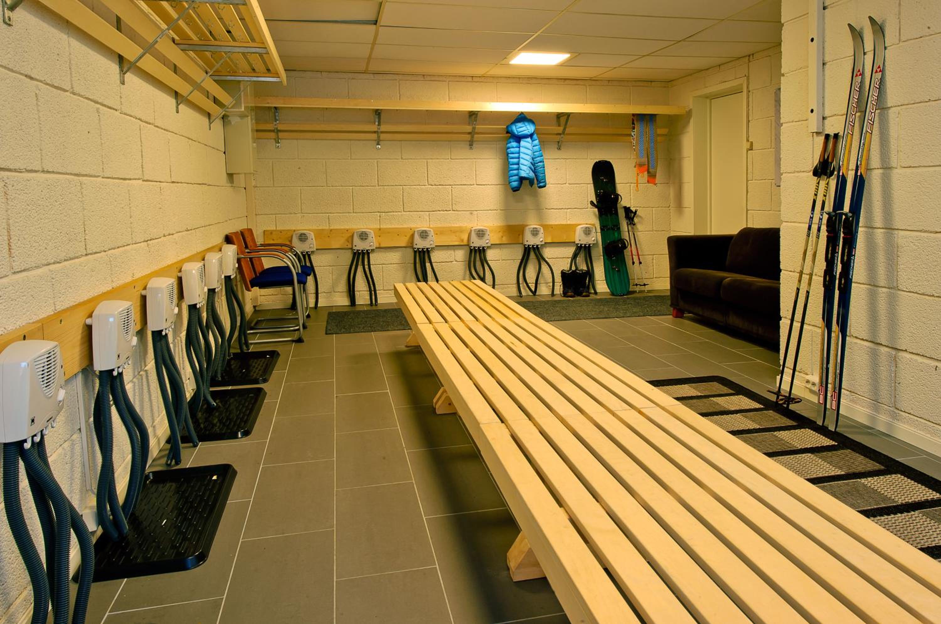Three-Bedroom Apartment - Photo 9