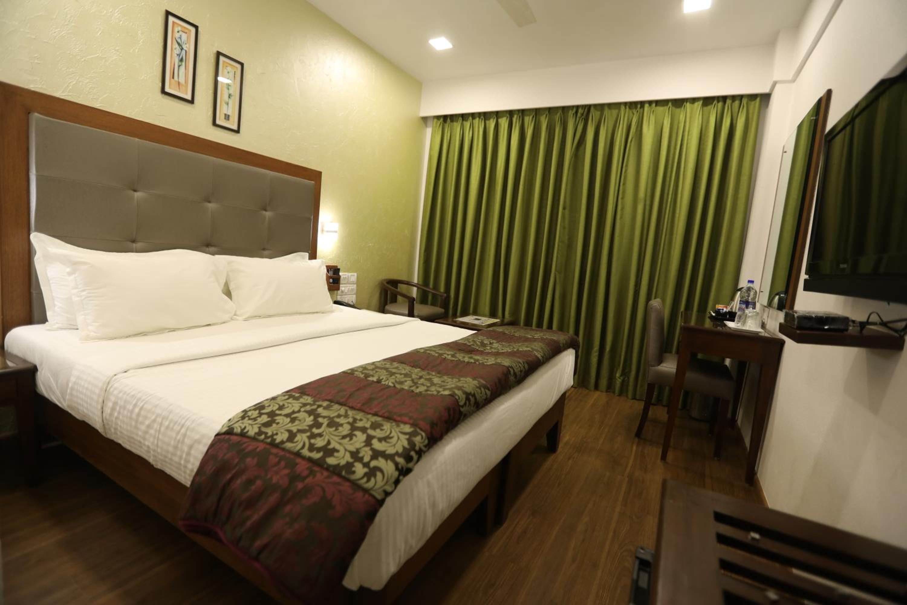 Executive Double or Twin Room, photo 7