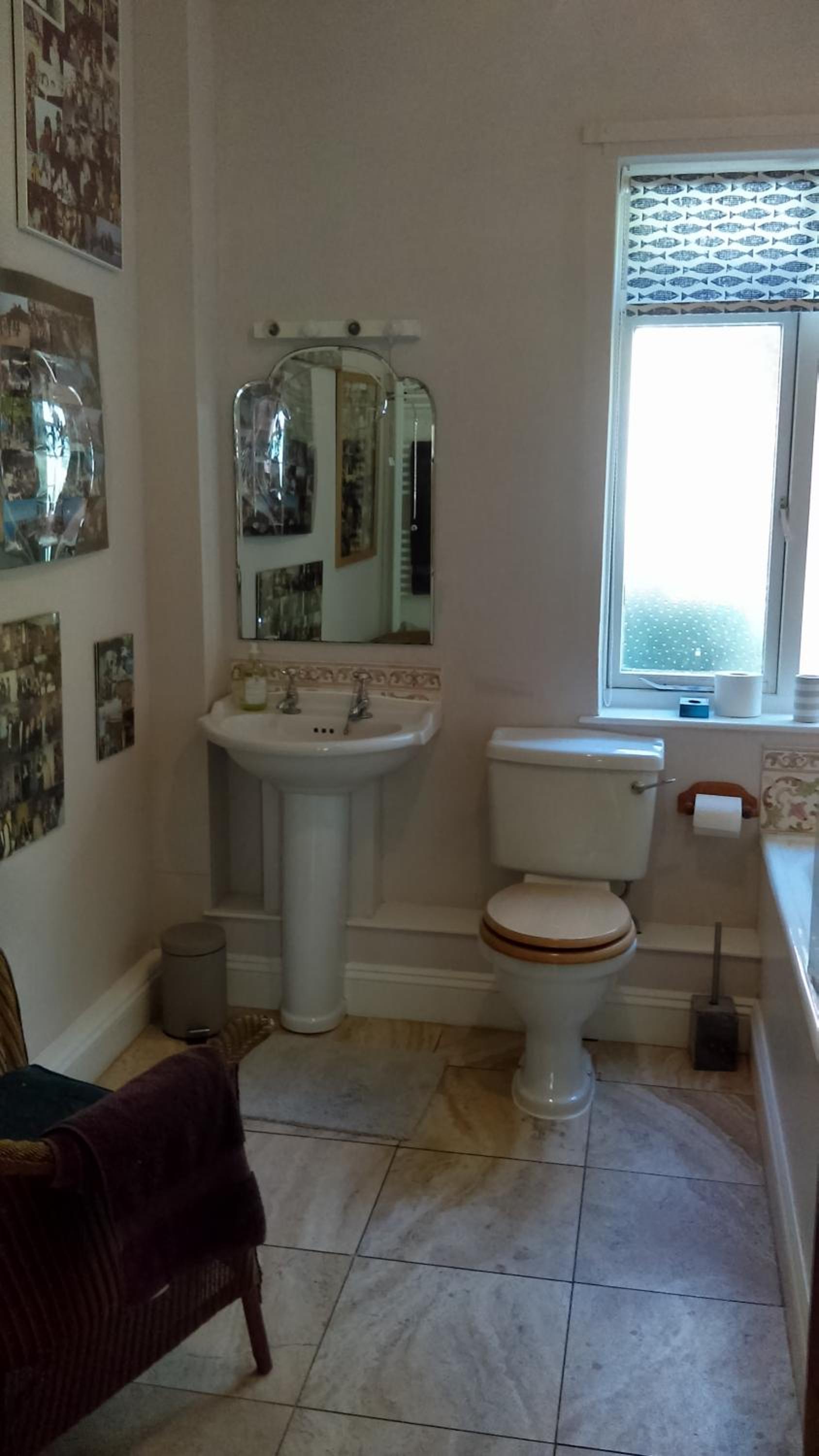 Double or Twin Room with Private Bathroom photo 3