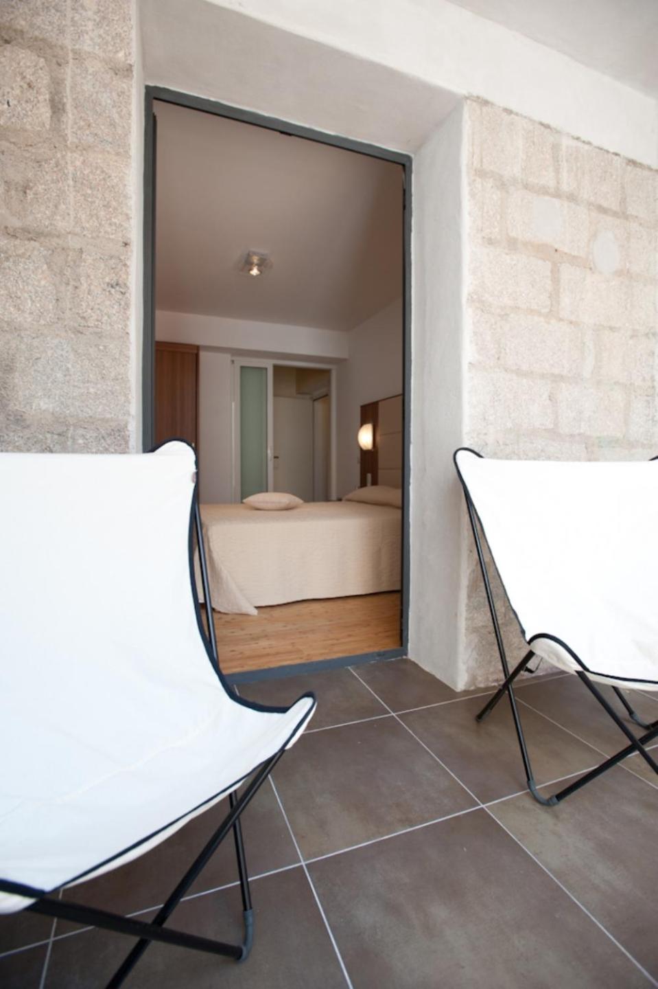 One-Bedroom Apartment with Balcony and Sea View (2 Adults) - Photo 7