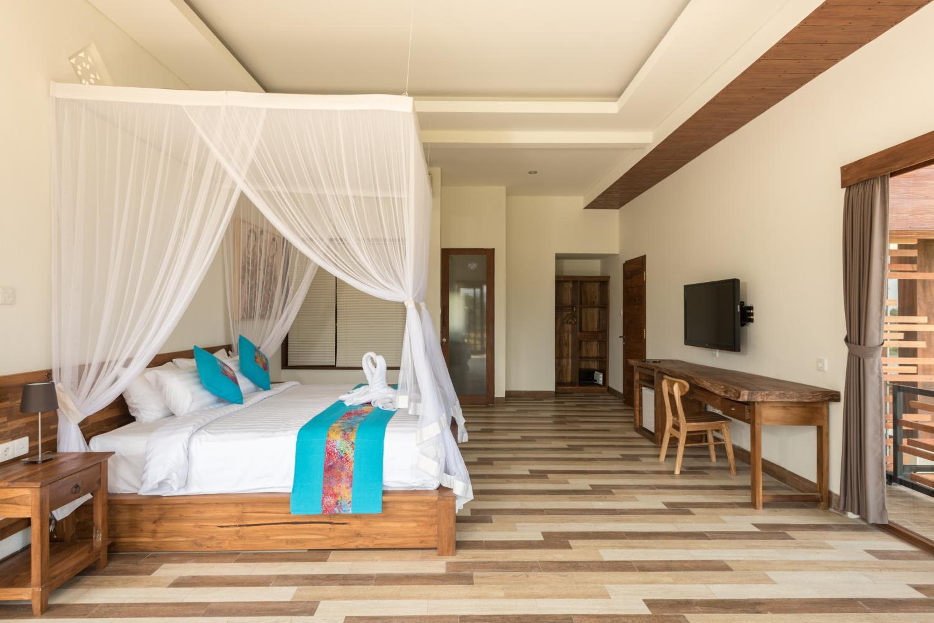 Deluxe Suite - Photo 16