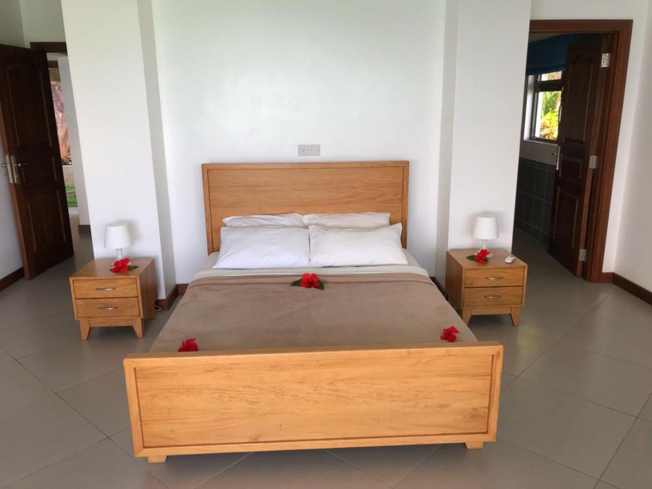 Deluxe Two-Bedroom Villa - Photo 19