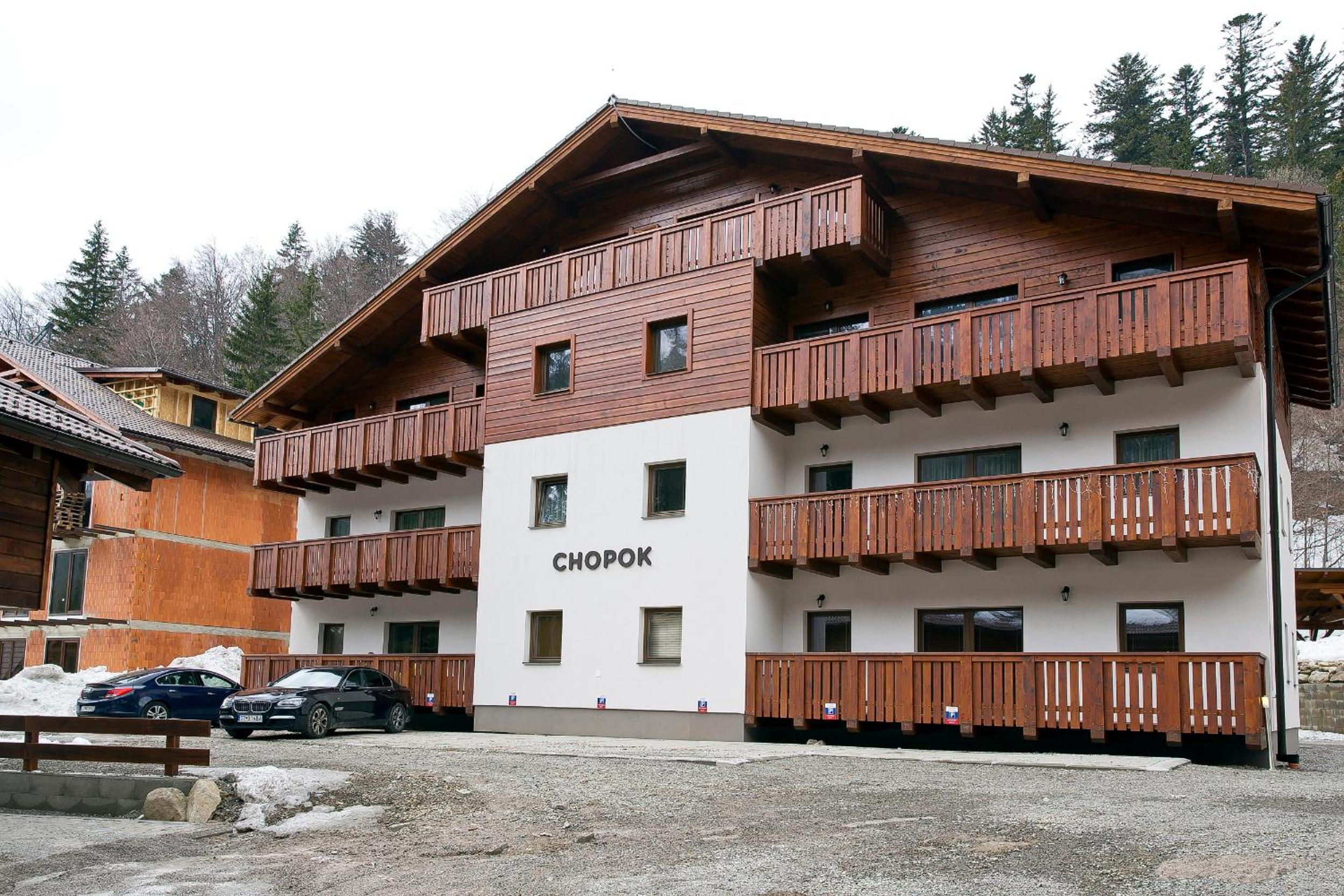 Apartment with Balcony - Photo 18