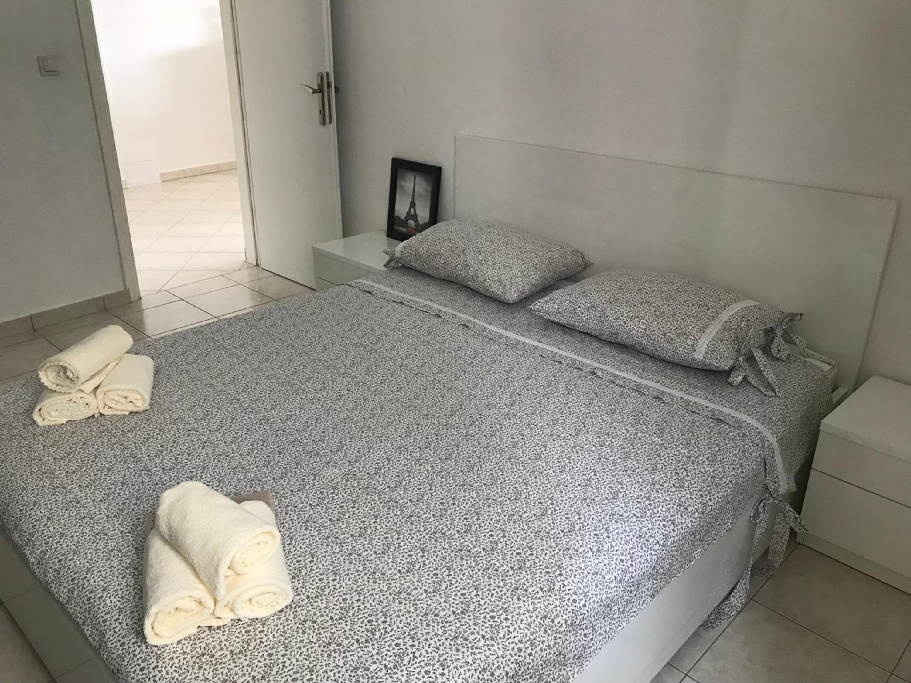 One-Bedroom Apartment with Terrace and Sea View photo 1