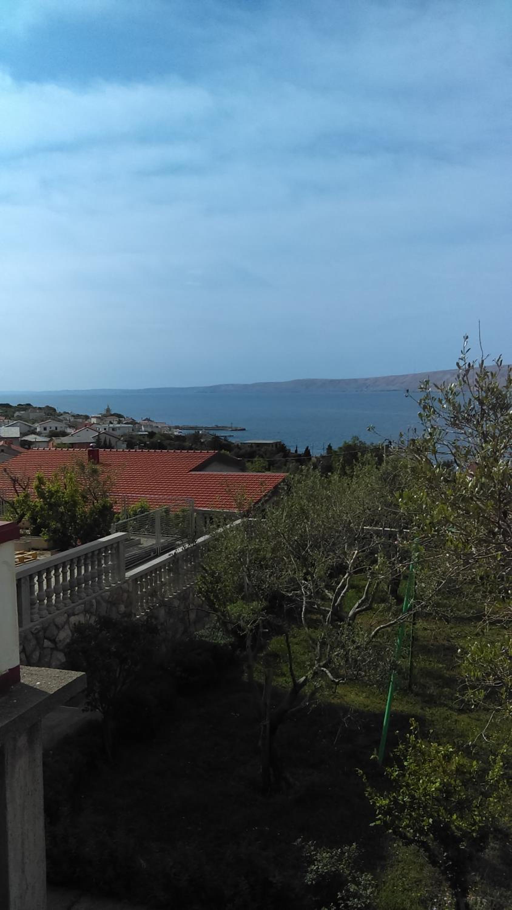 Apartment with Balcony - Photo 7