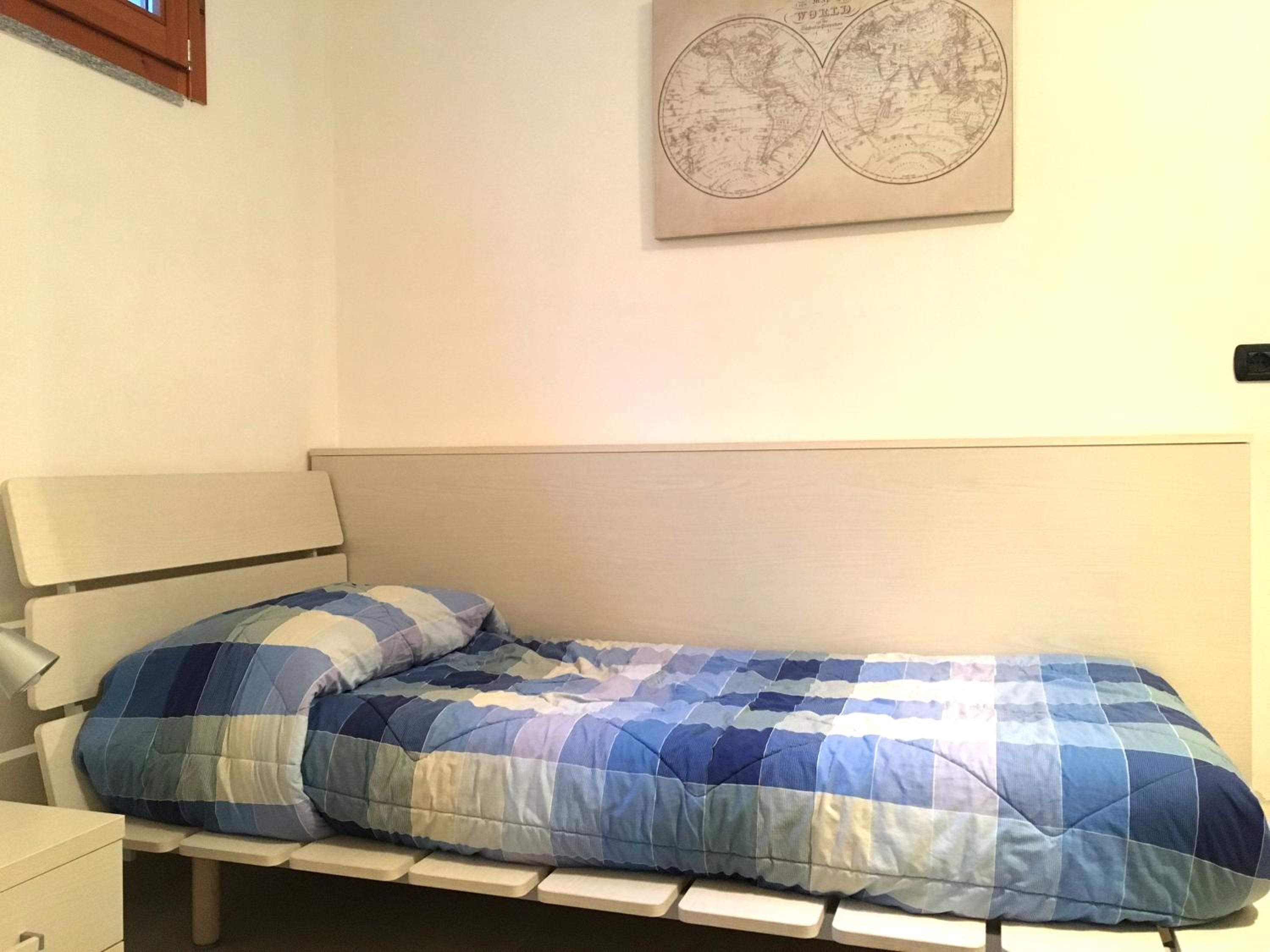 Two-Bedroom House photo 2
