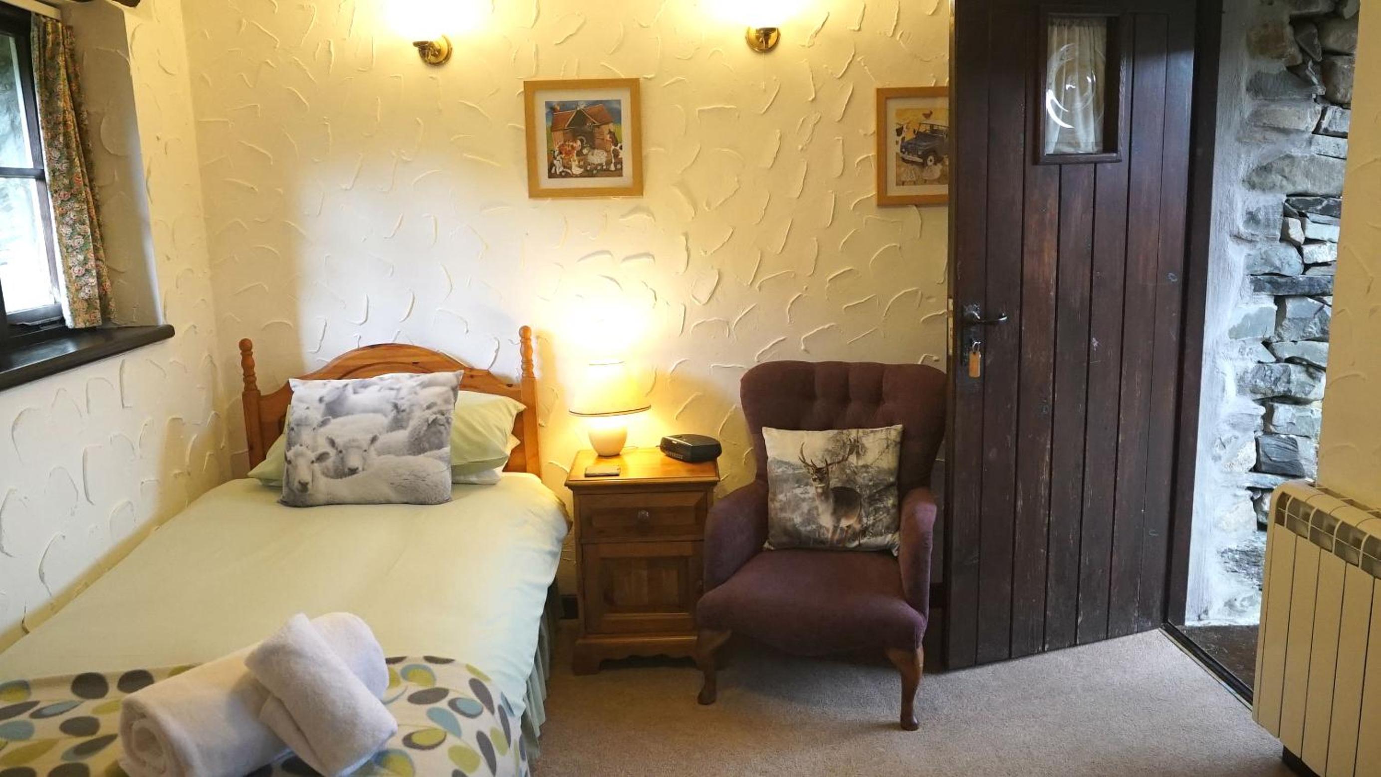 Single Room with Private Bathroom