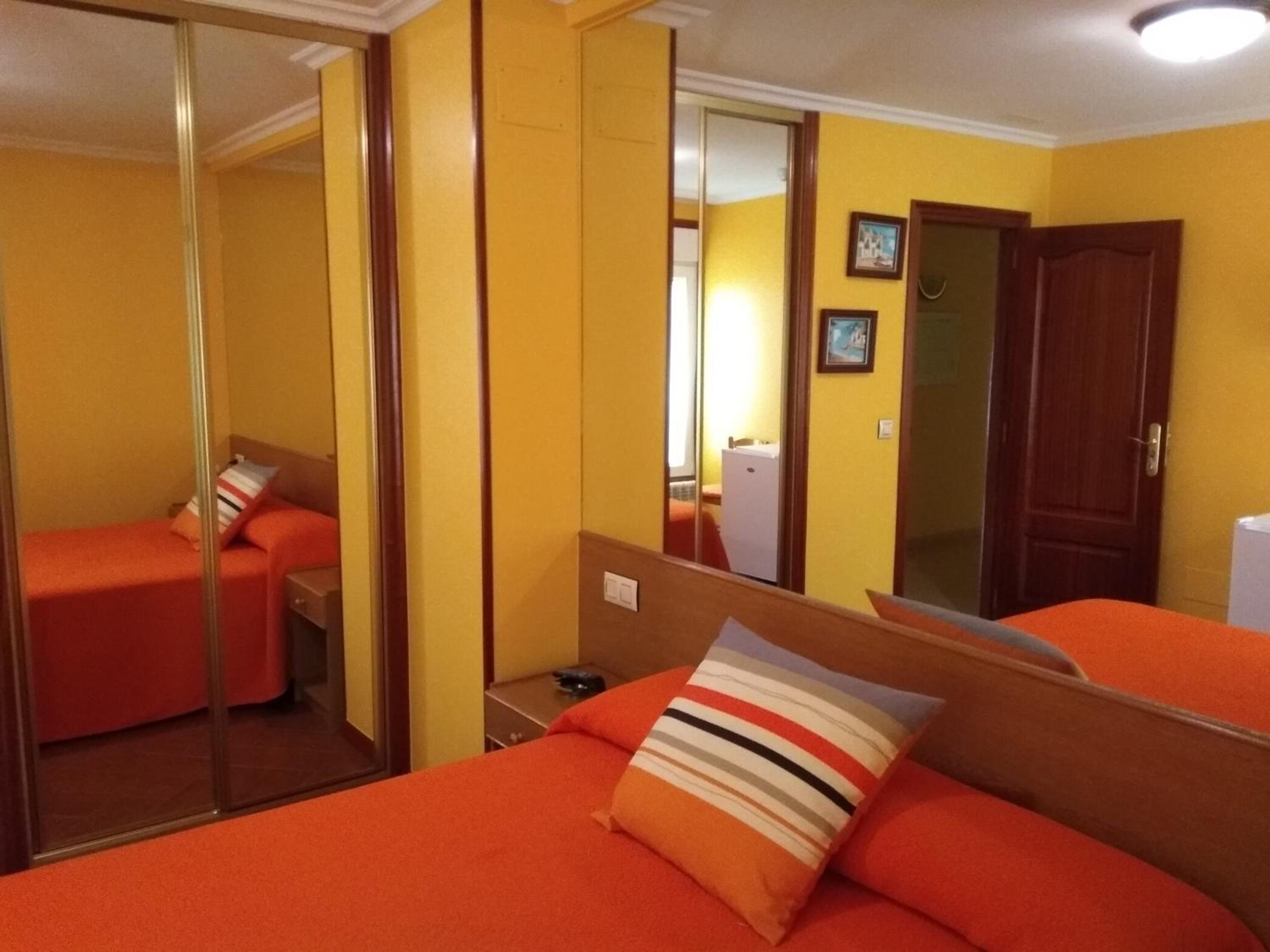 Single Room photo 3