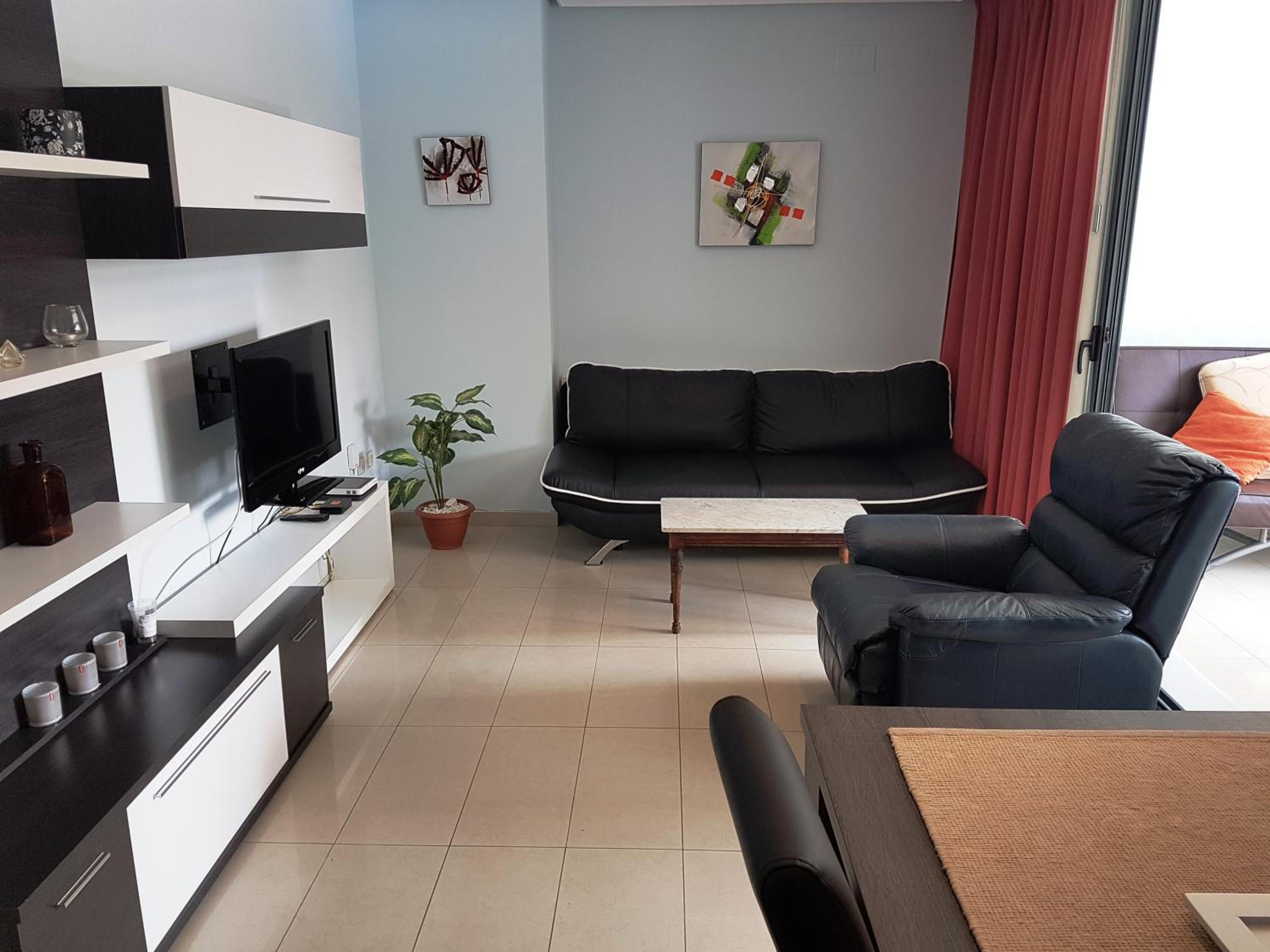 Apartamento con vista a la piscina