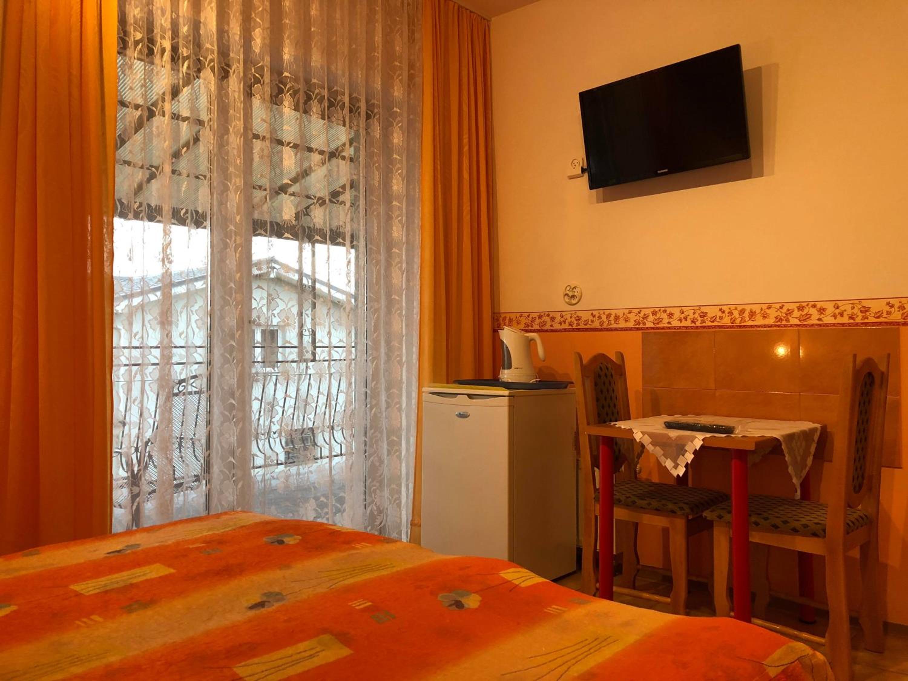 Deluxe Double Room with Balcony photo 3