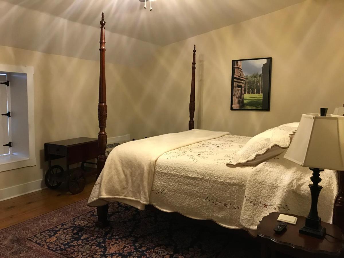 Deluxe King Room photo 3