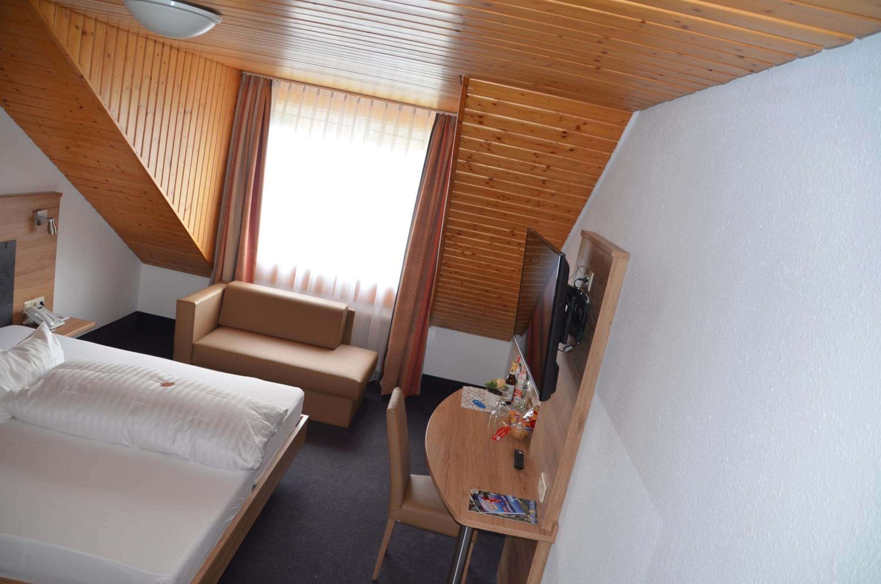 Single Room photo 2