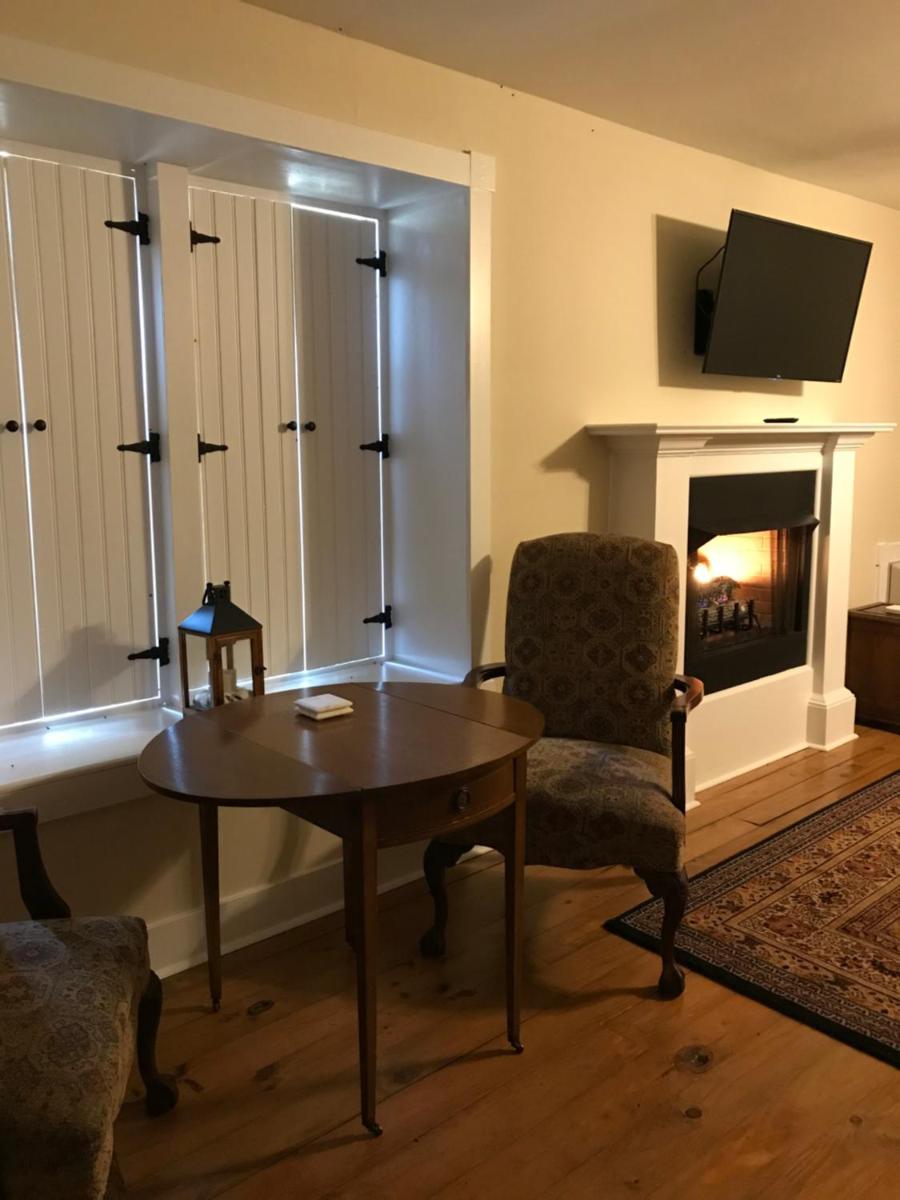Deluxe Double or Twin Room photo 1