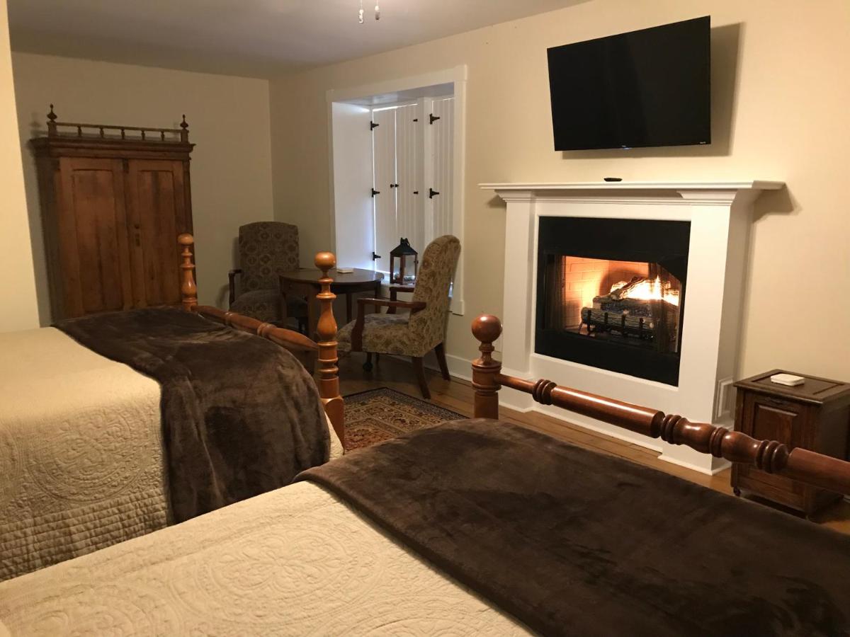 Deluxe Double or Twin Room photo 3
