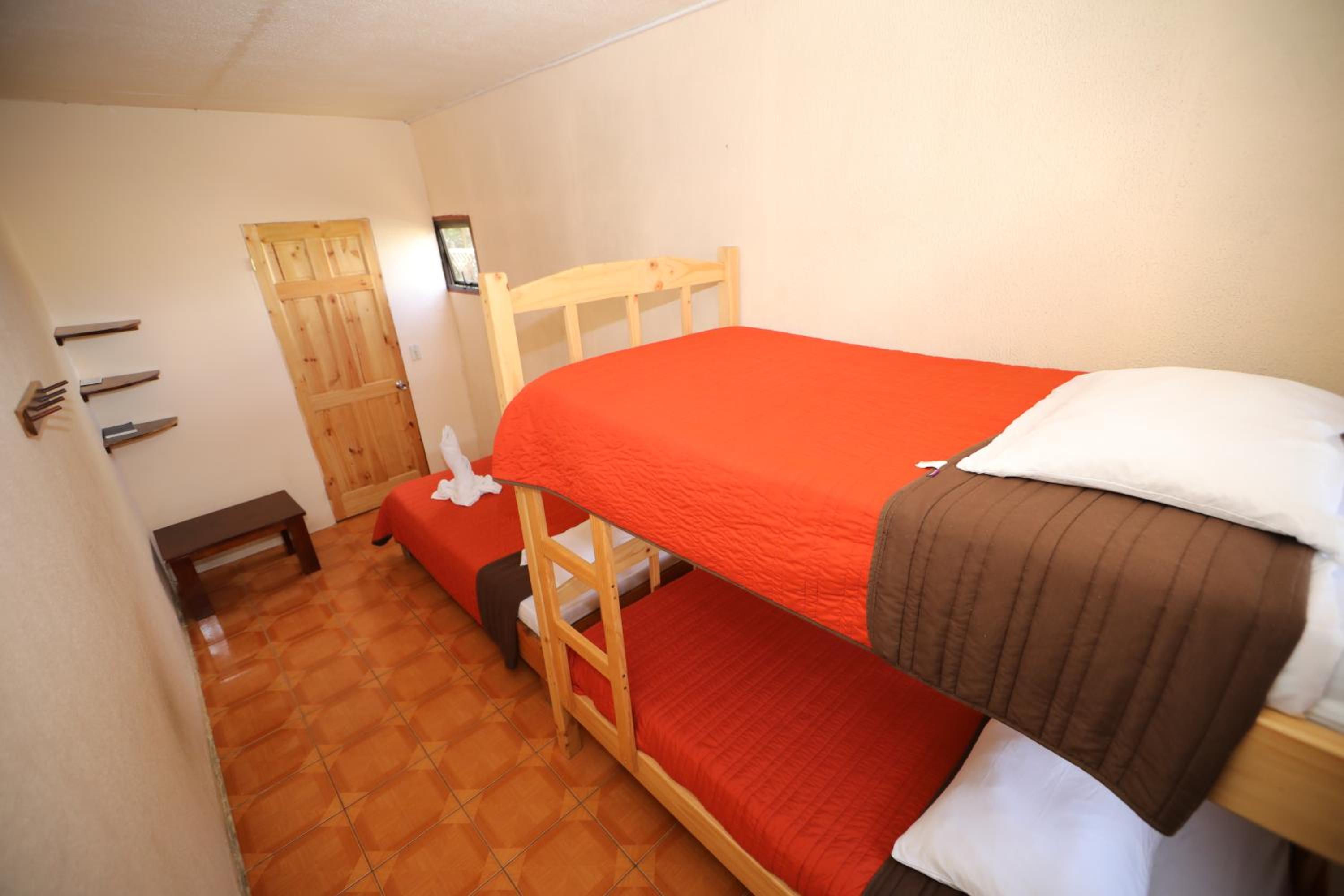 Basic Triple Room photo 1