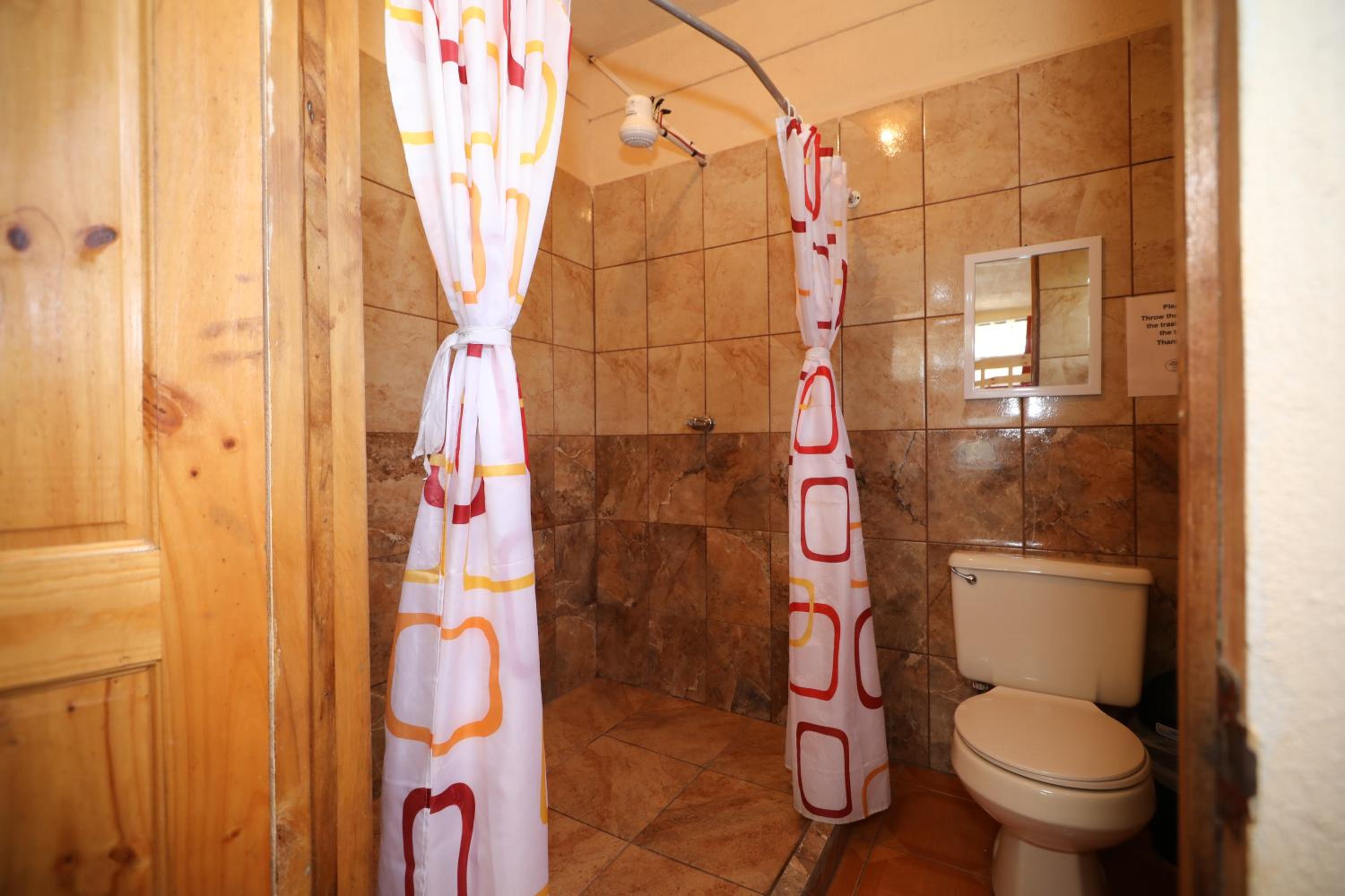 Basic Triple Room photo 3