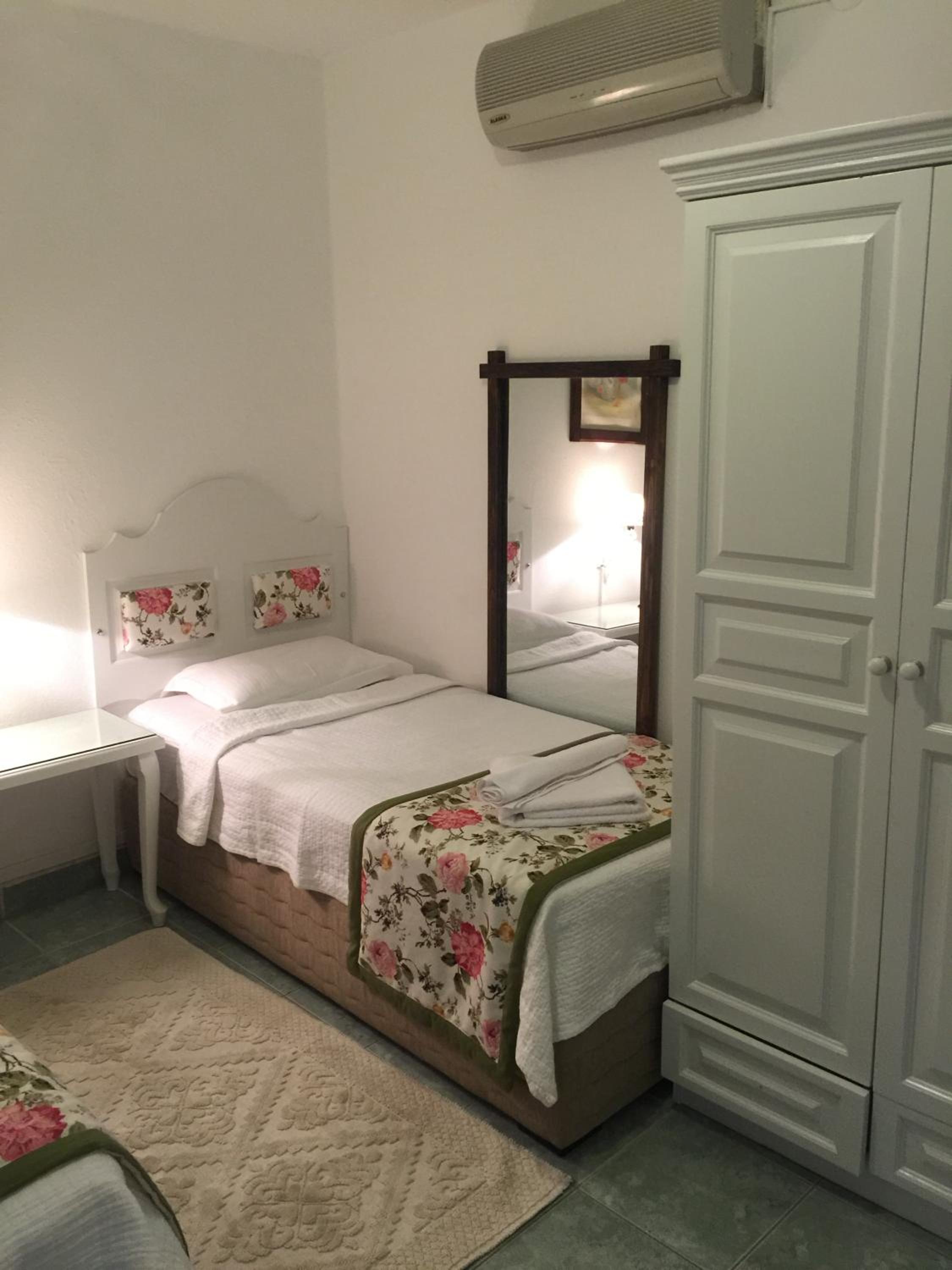 Standard Double Or Twin Room photo 1