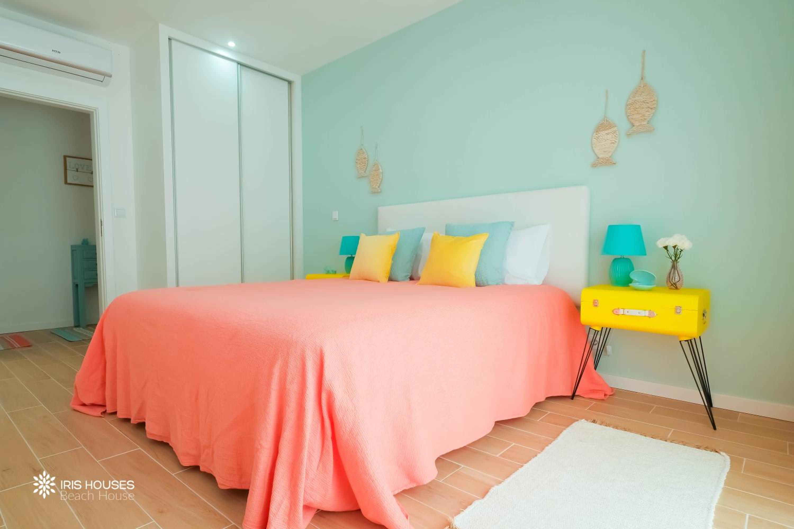 Iris Apartment - Beach House photo 1