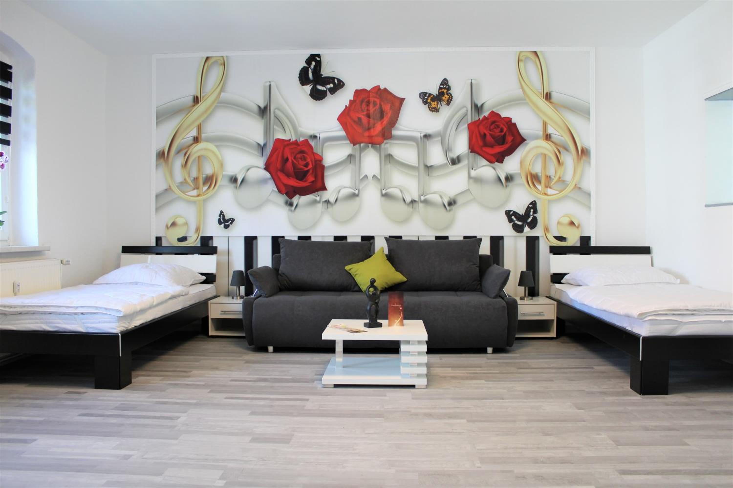 Apartment photo 1