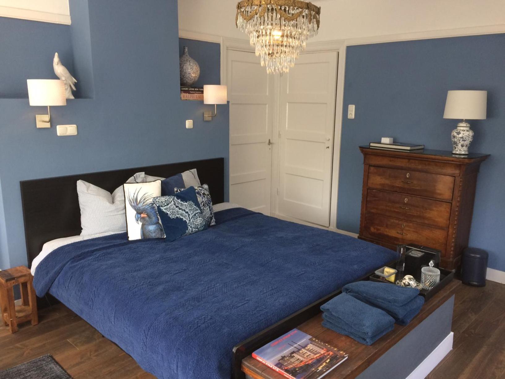 Deluxe King Room - Photo 2