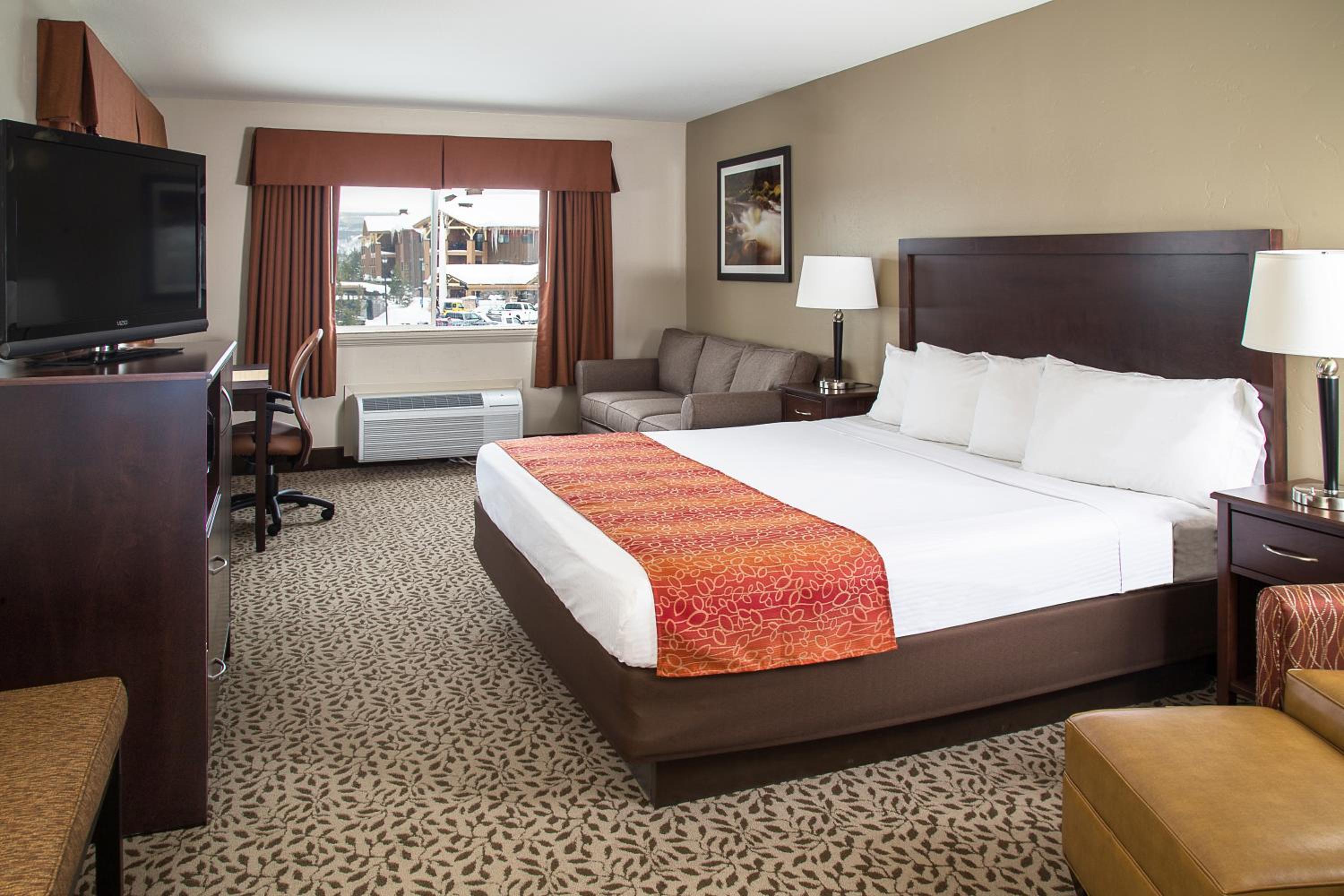 Deluxe King Room photo 2