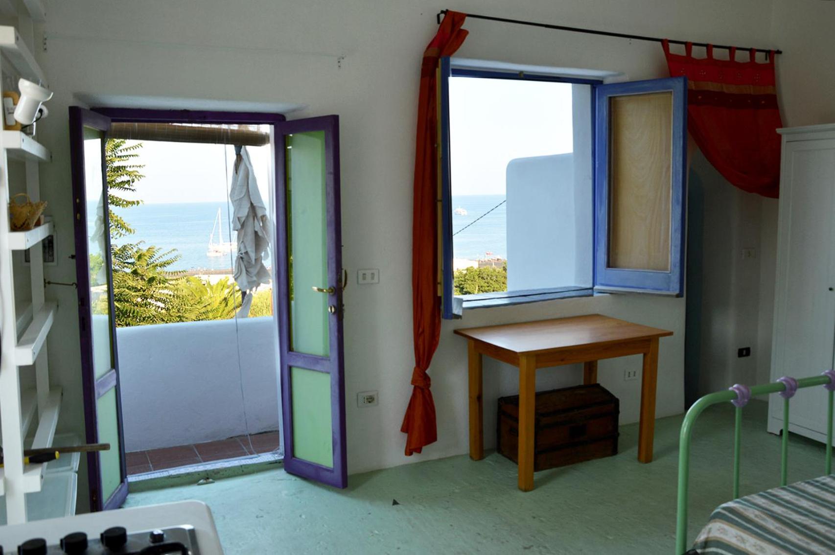 One-Bedroom House with Sea View photo 2