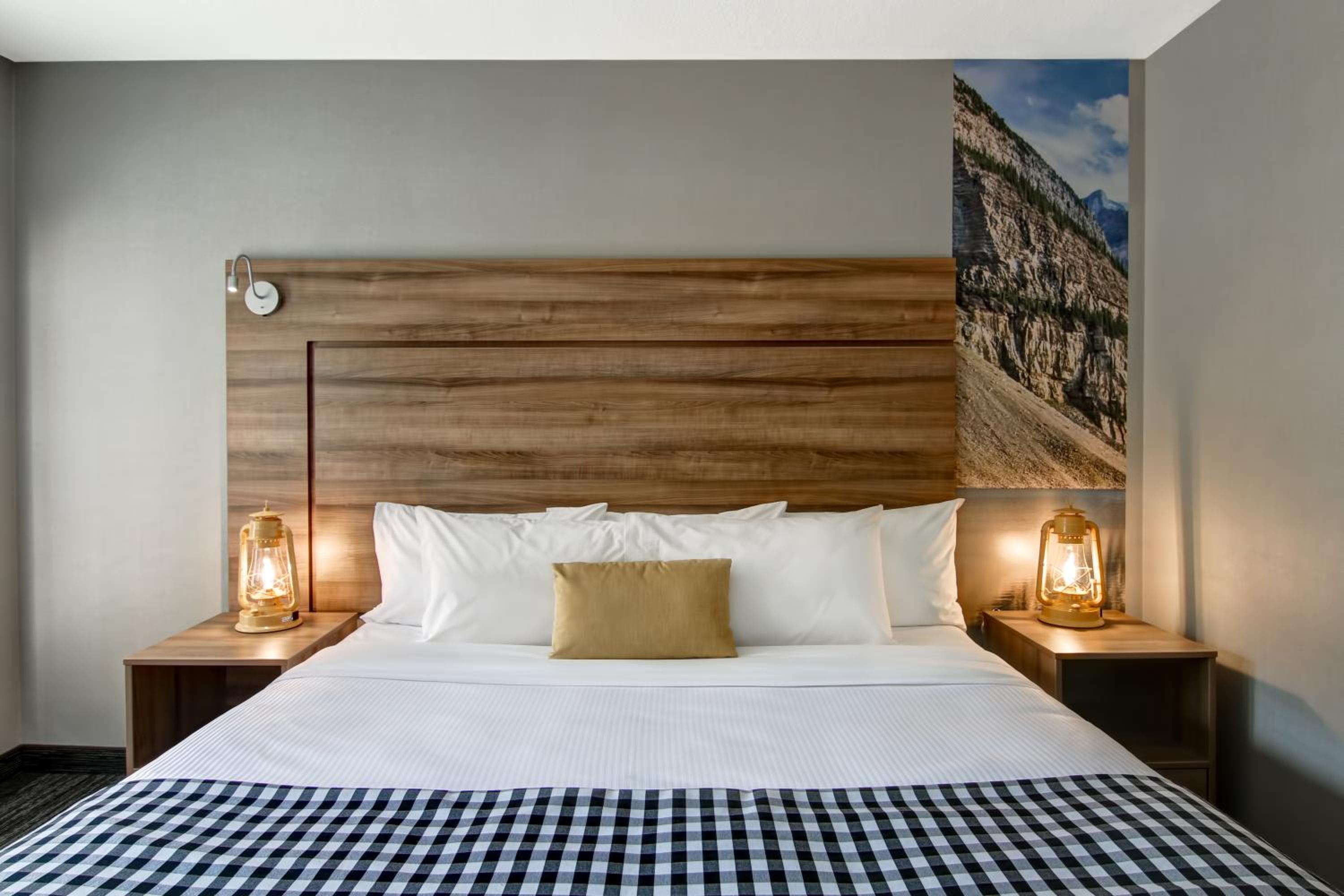 King Room with Balcony