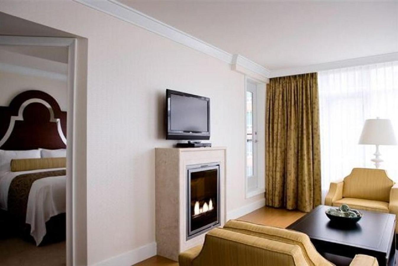 Boutique One Bedroom Suite