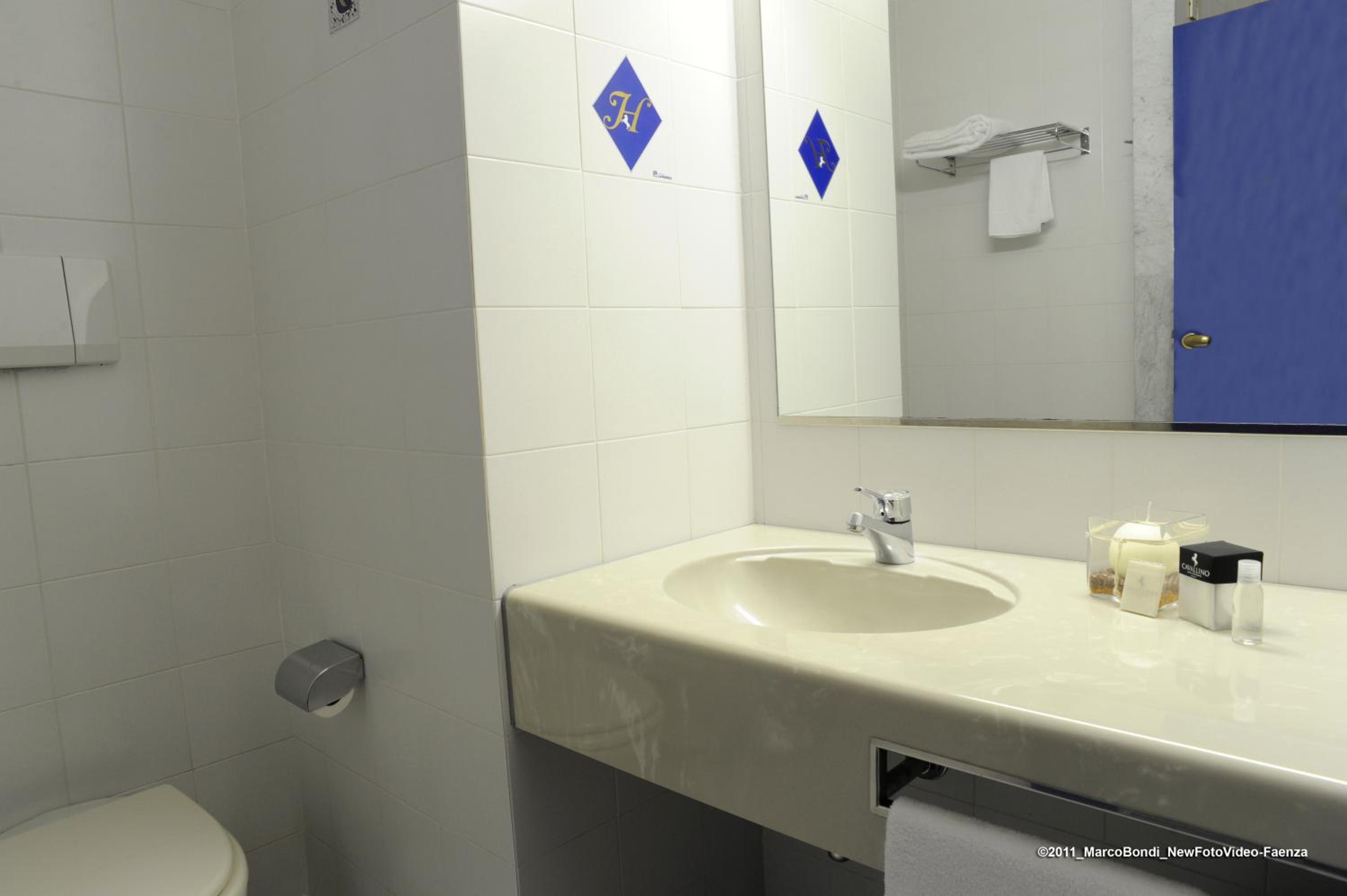 Double Room - Photo 4