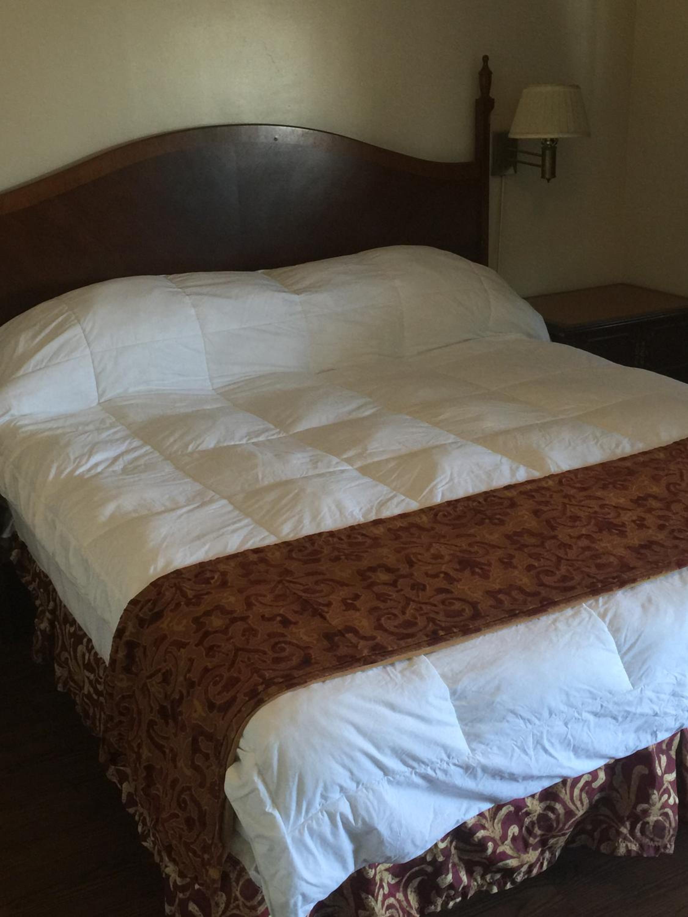 Queen Room - Photo 4