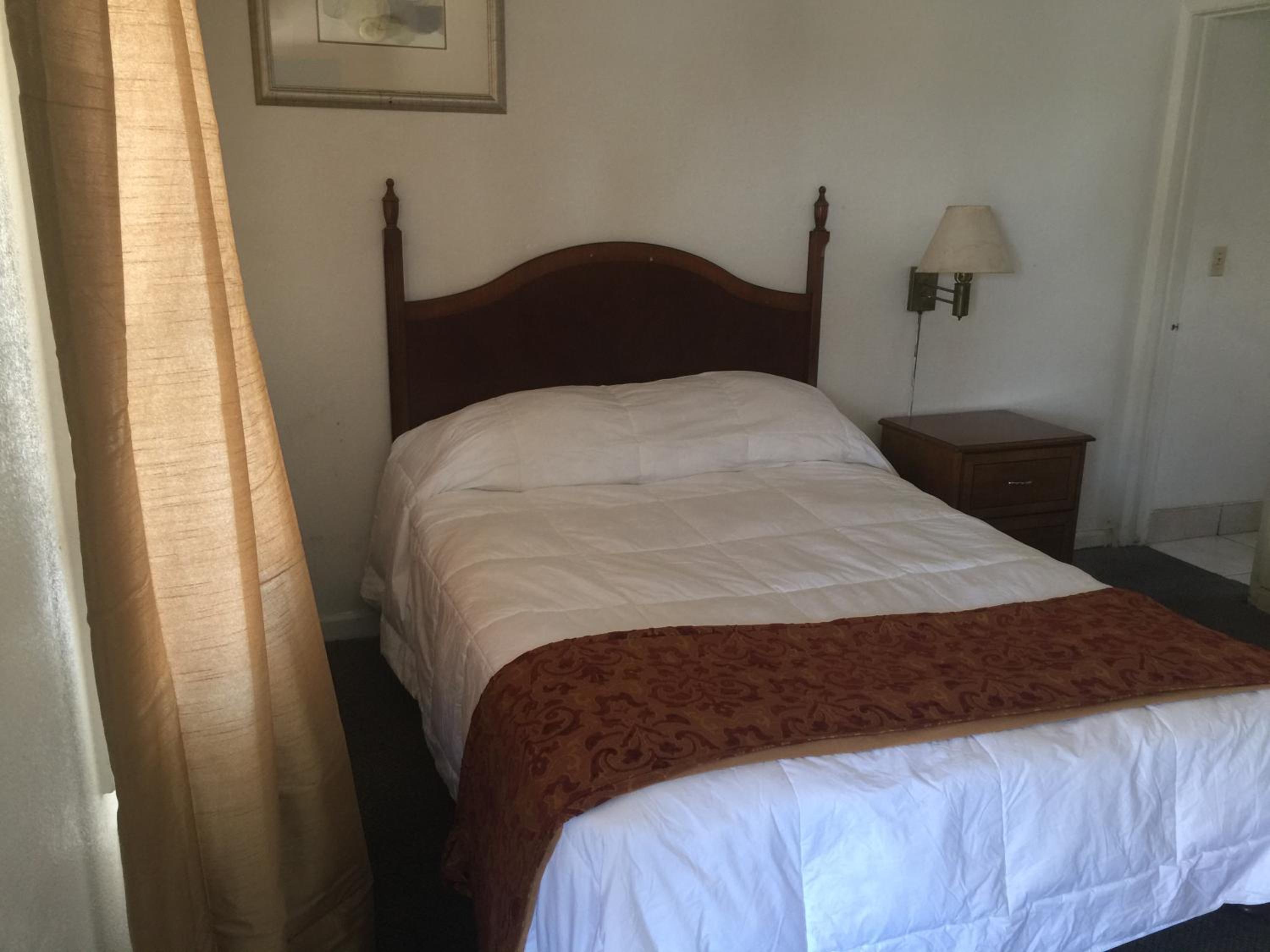 Queen Room - Photo 1