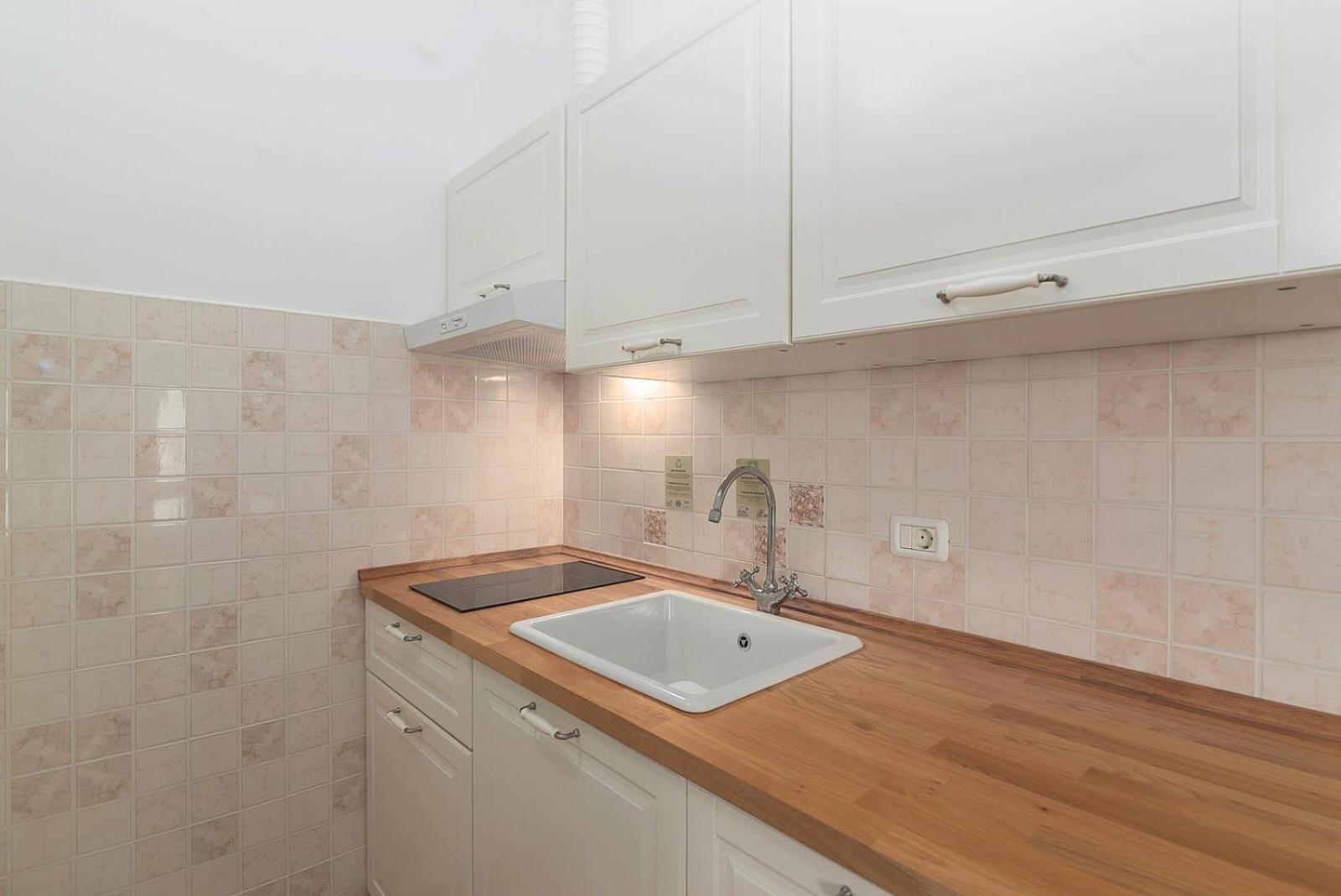 One-Bedroom Apartment (2 Adults) - Photo 4
