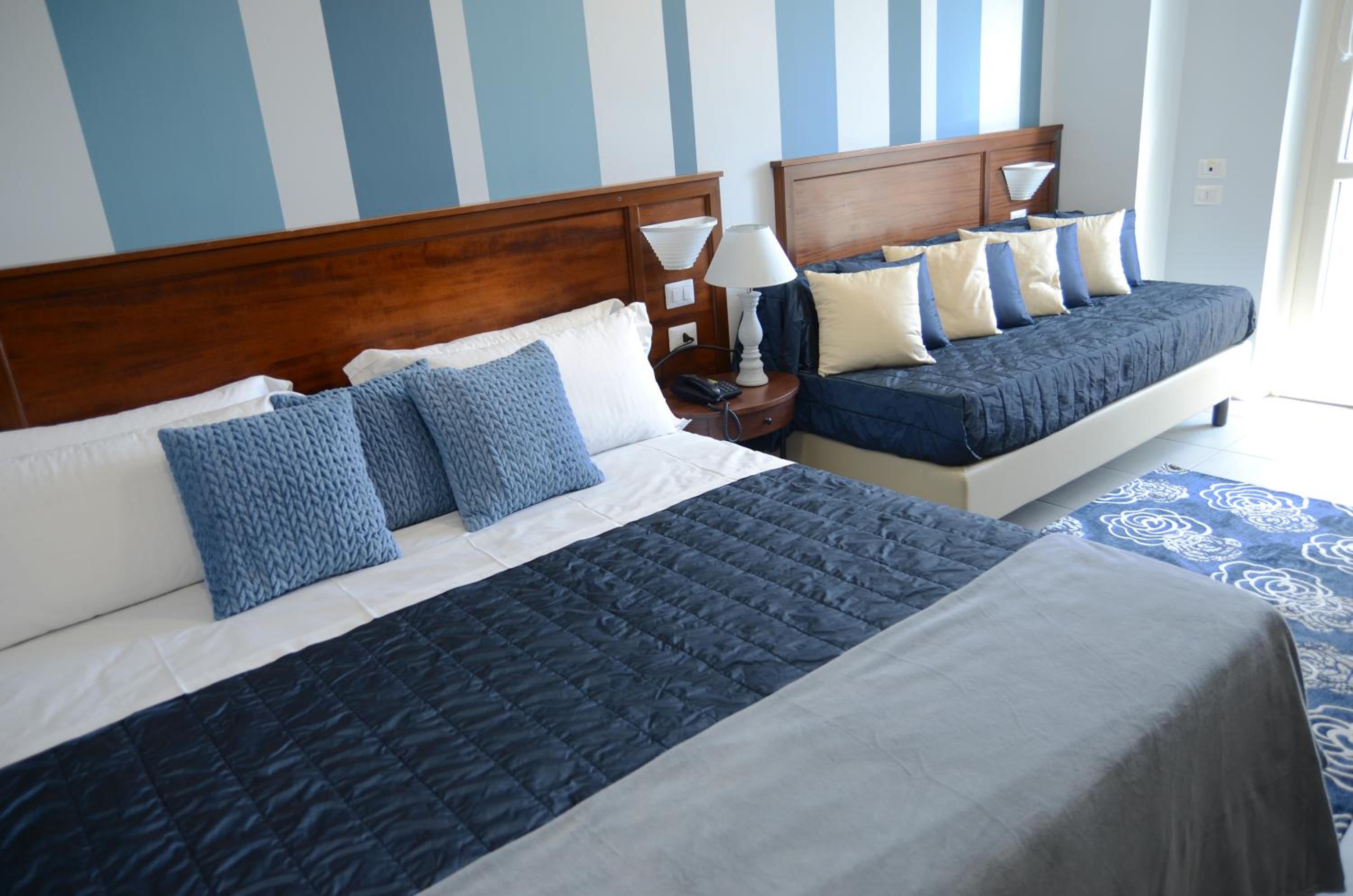 Comfort Triple Room photo 2