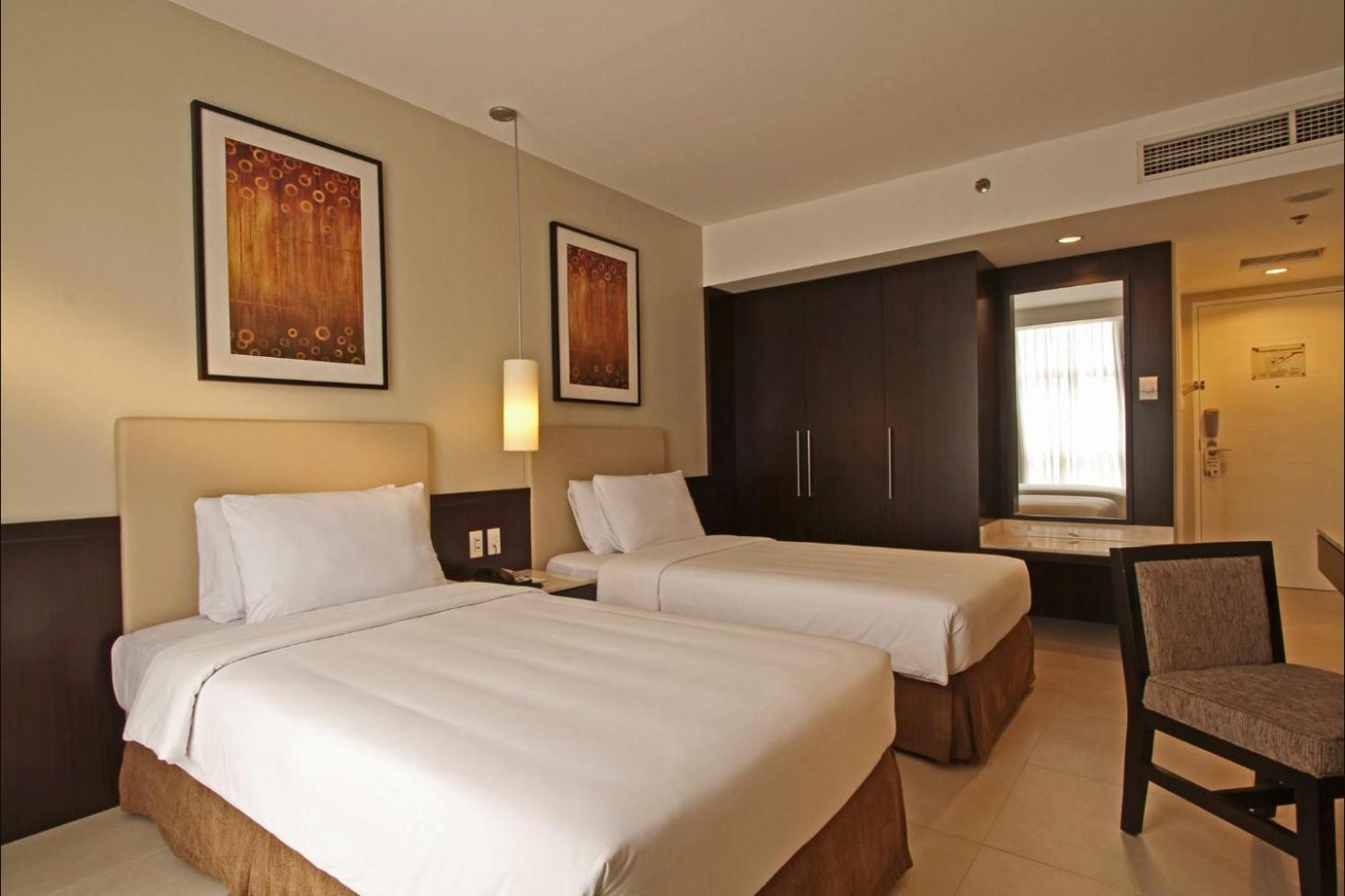 Standard Double or Twin Room - Photo 2