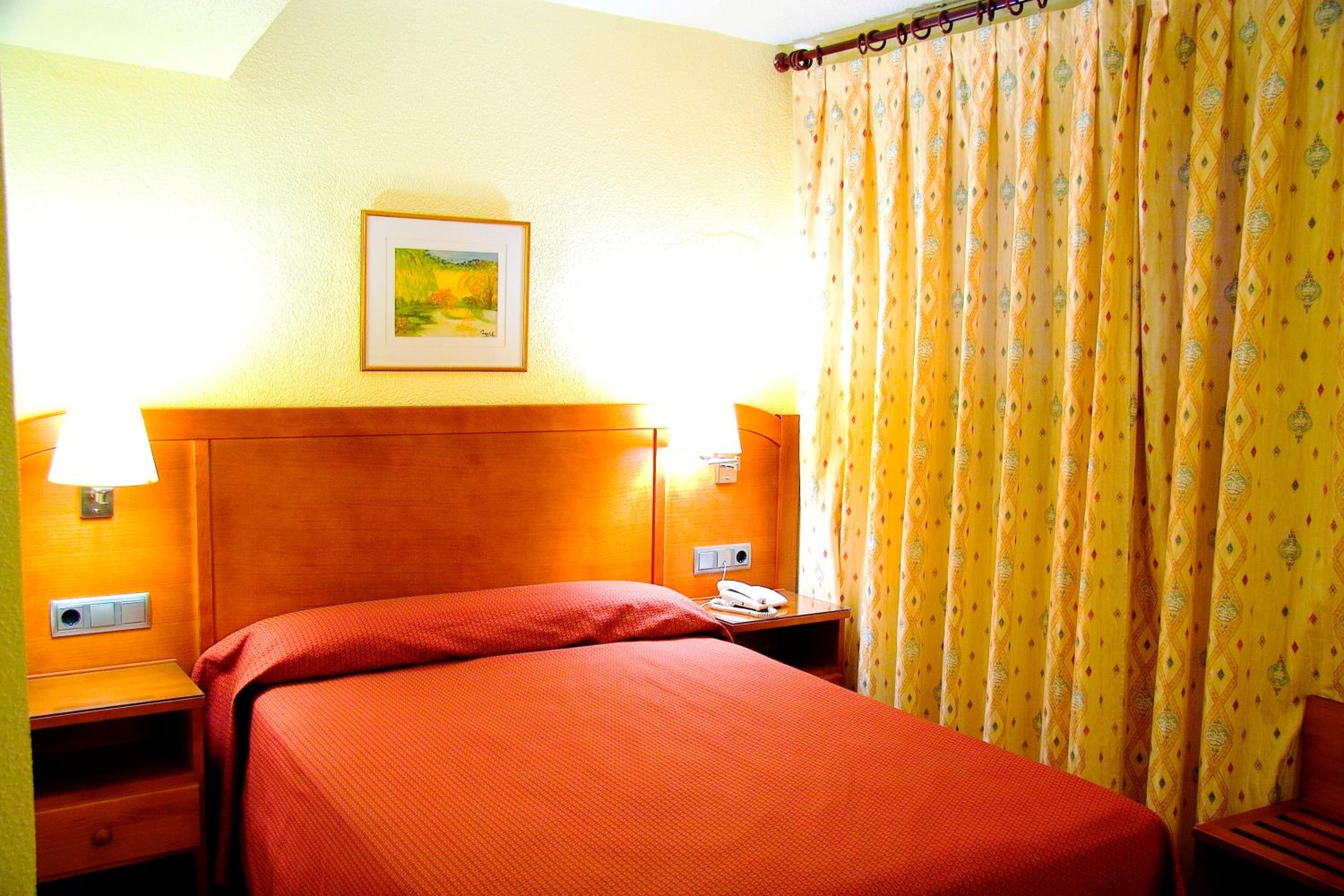 Single Room photo 3