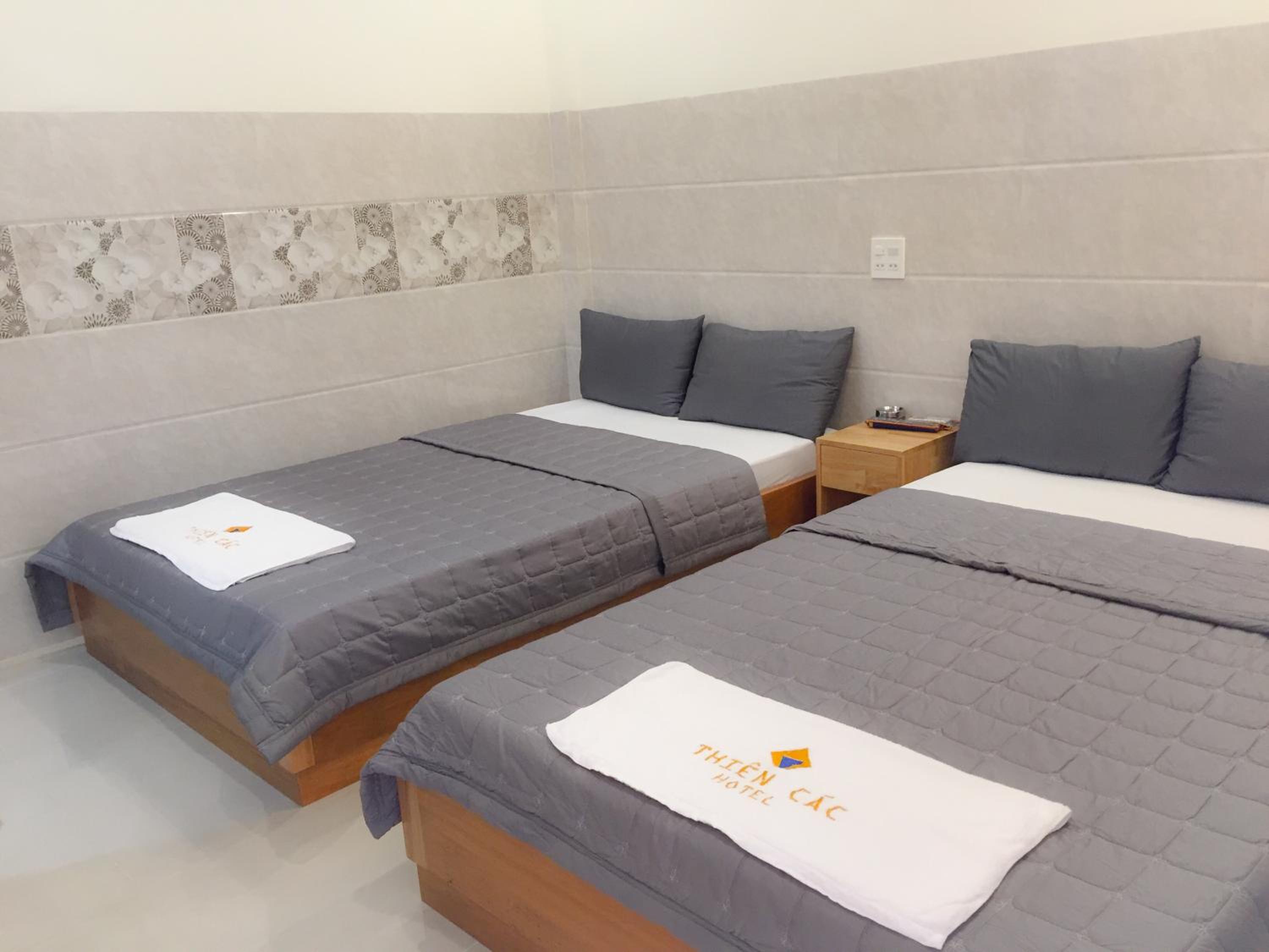 Large Double or Twin Room photo 1
