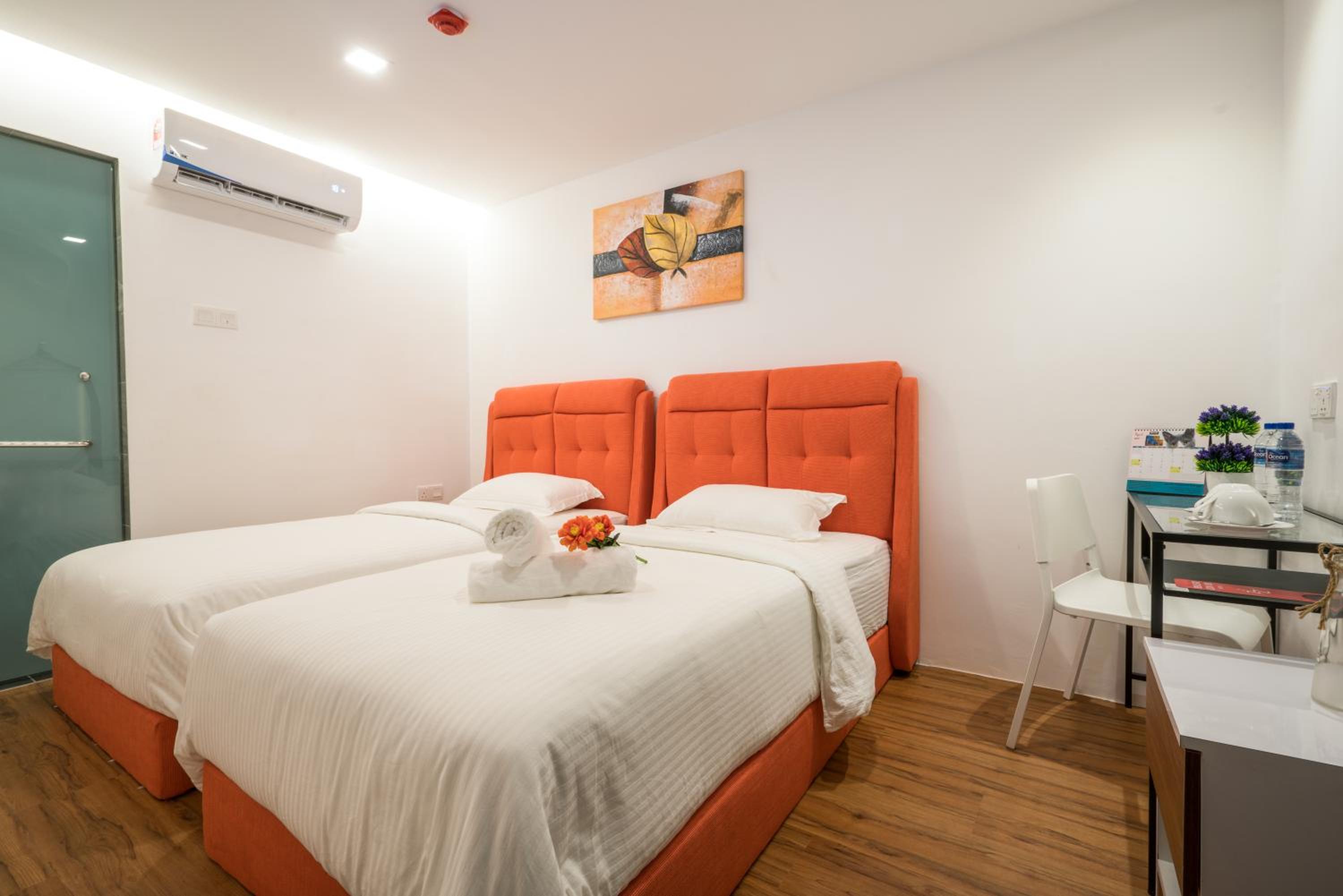 Twin Room with Private Bathroom
