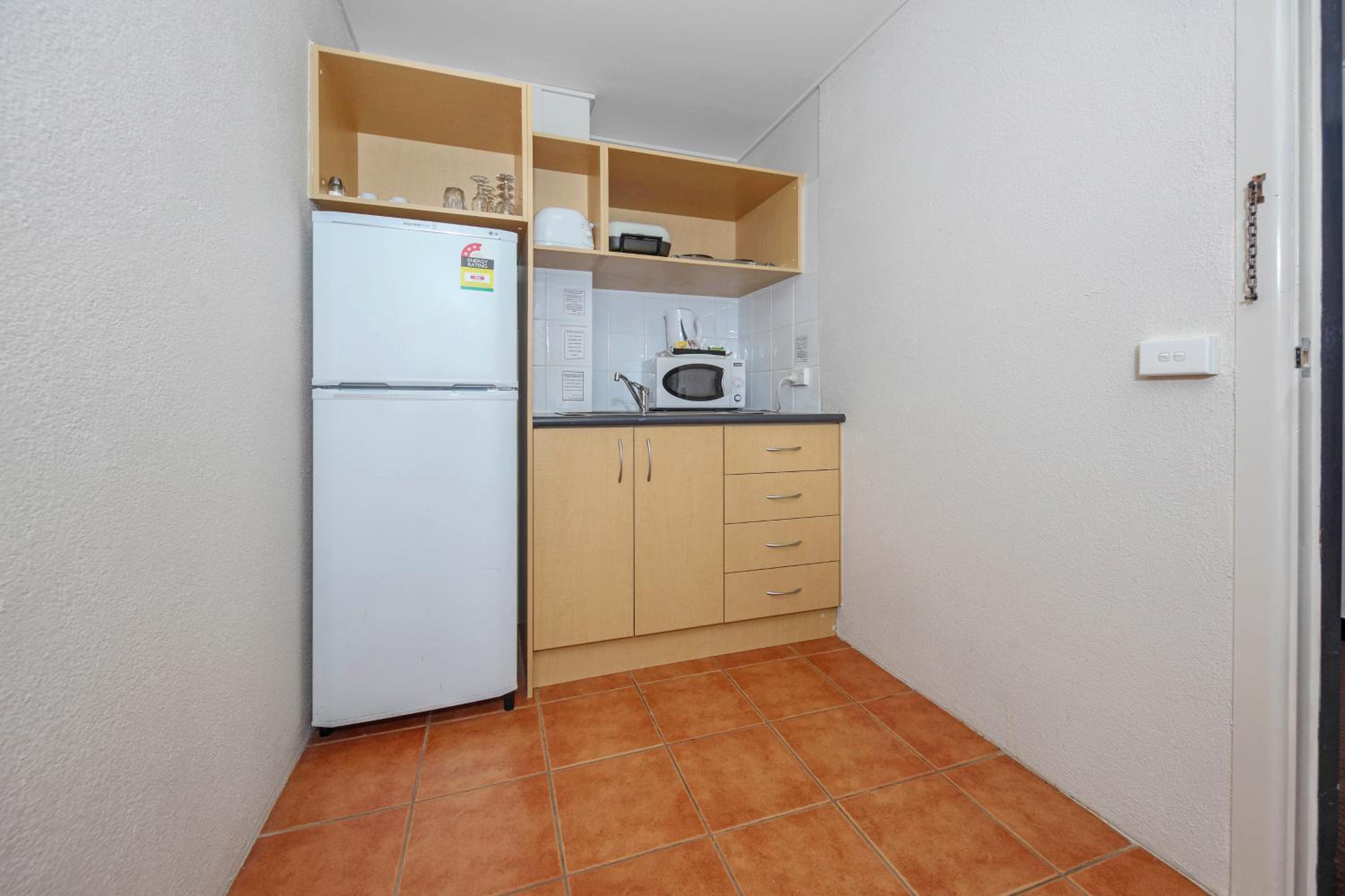 Two Bedroom Apartment - Disability Access photo 3