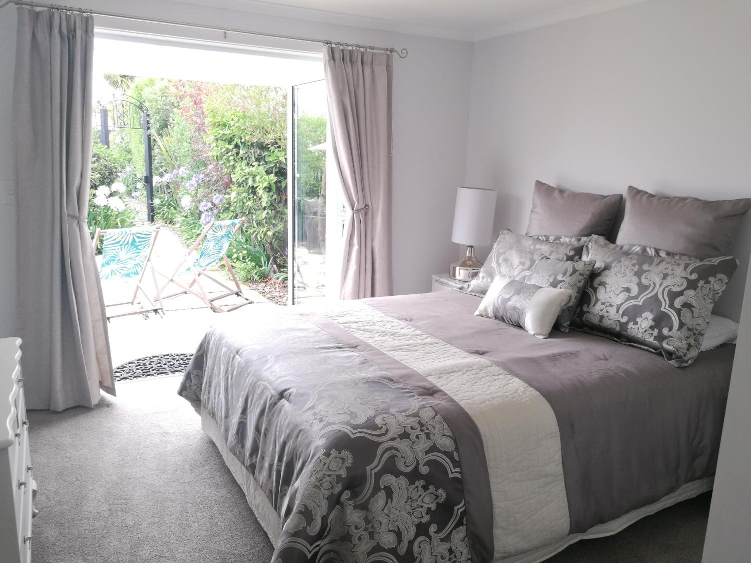 Apartment - Photo 2