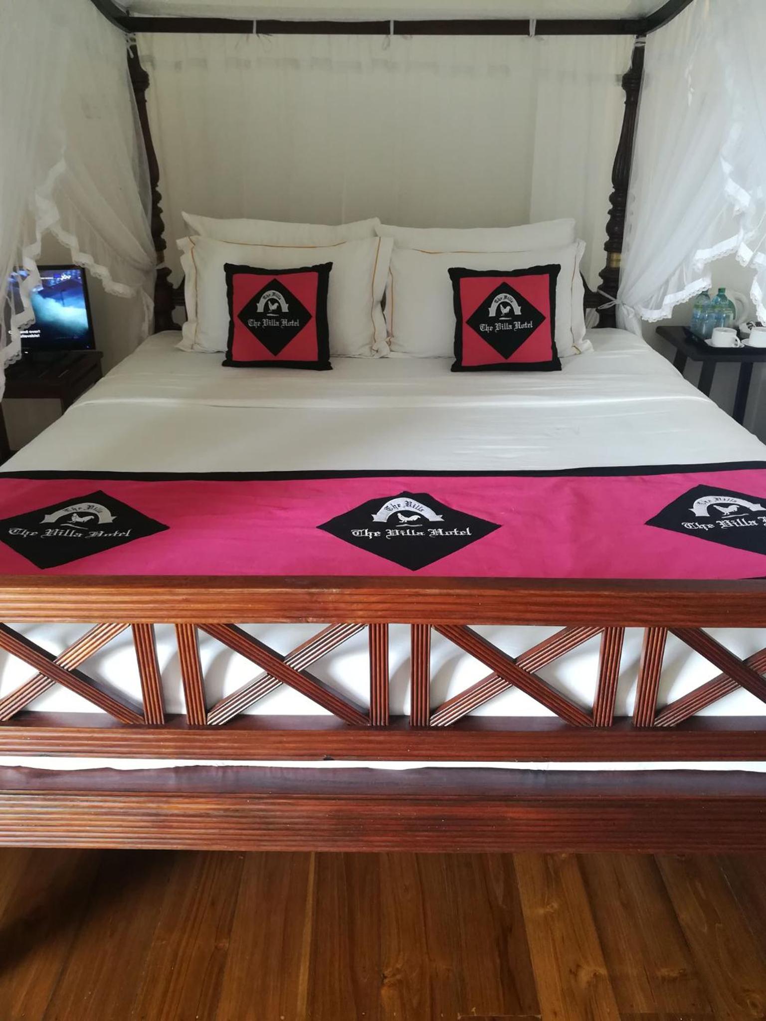 Standard King Room - Photo 4