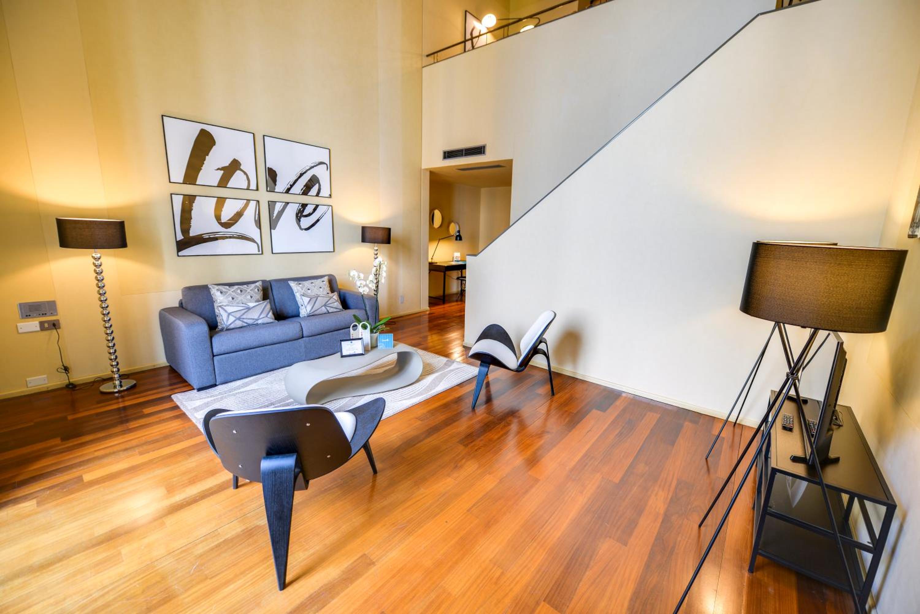 One-Bedroom Apartment